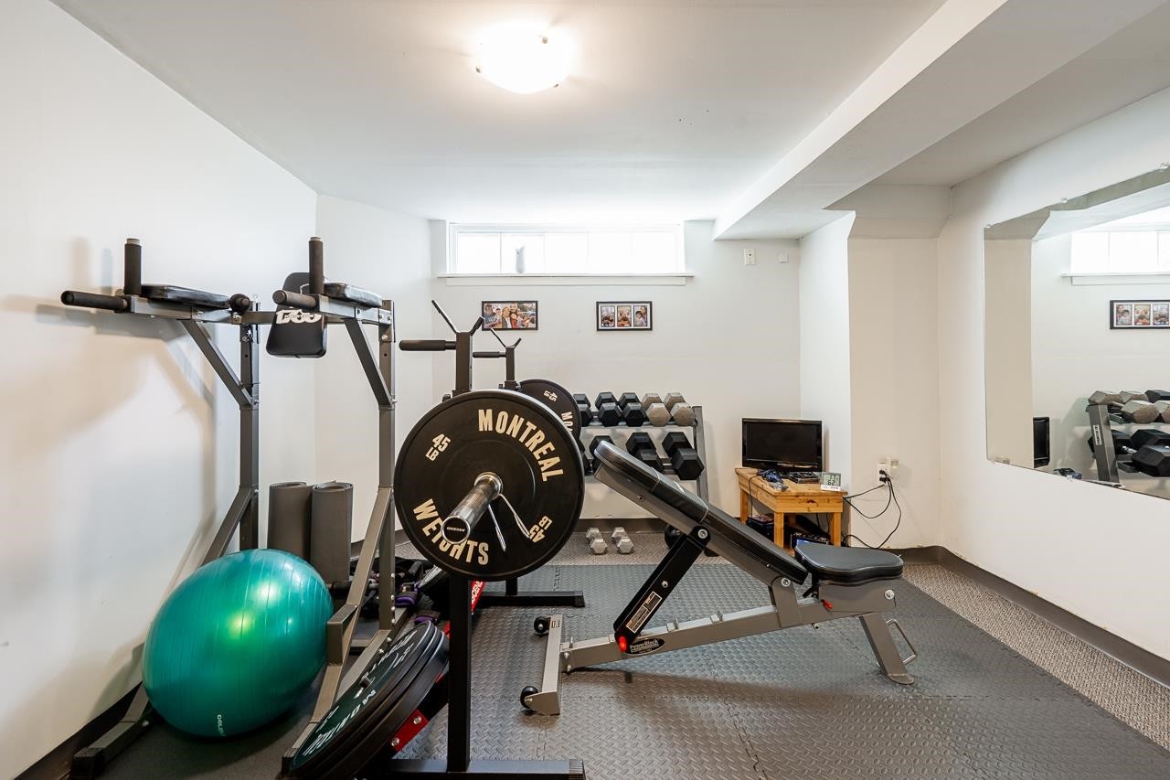 10482 125A Street, Surrey, BC - Indoor Photo Showing Gym Room