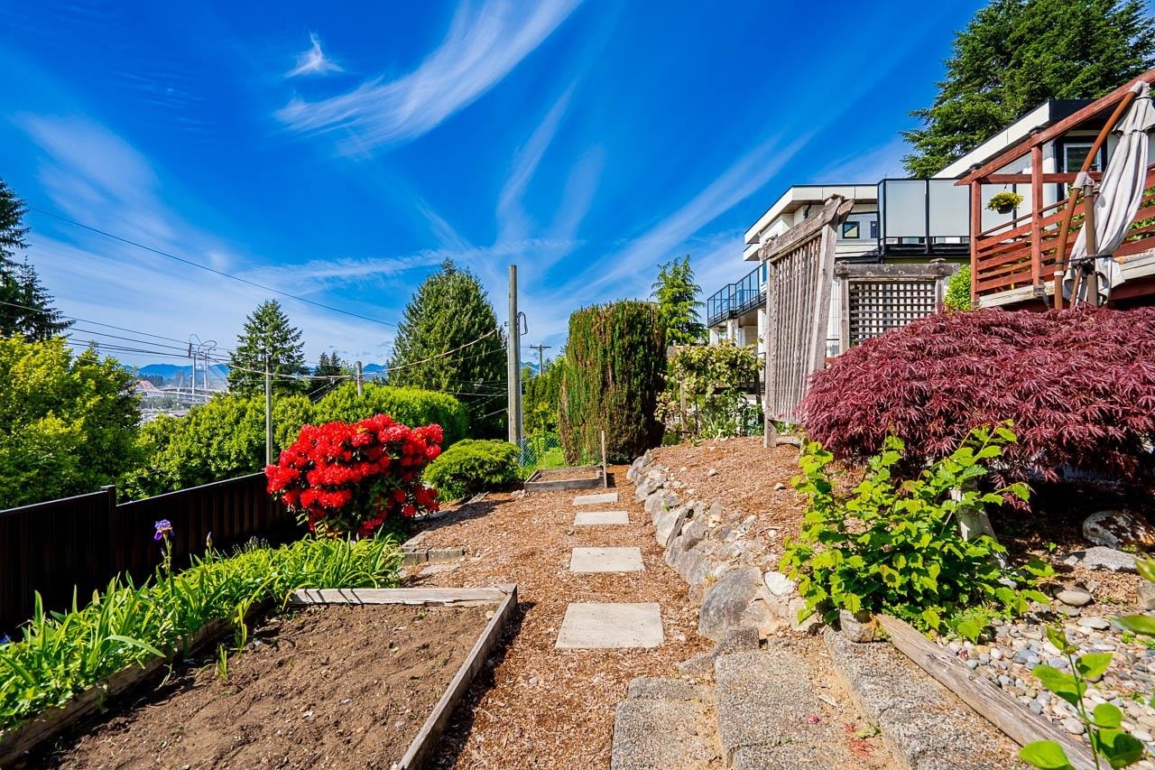 10482 125A Street, Surrey, BC - Outdoor