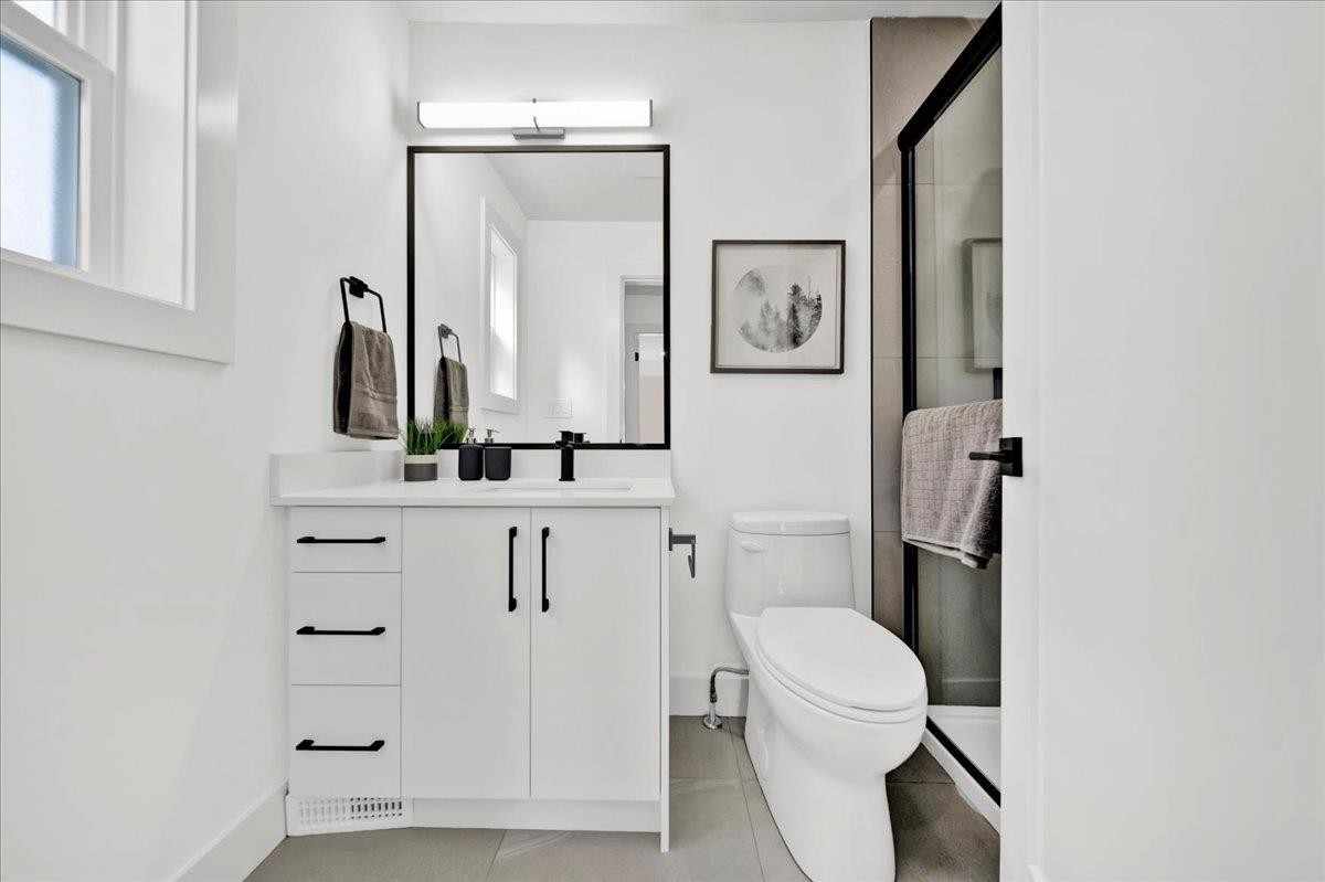 101-10039 128 Street, Surrey, BC - Indoor Photo Showing Bathroom