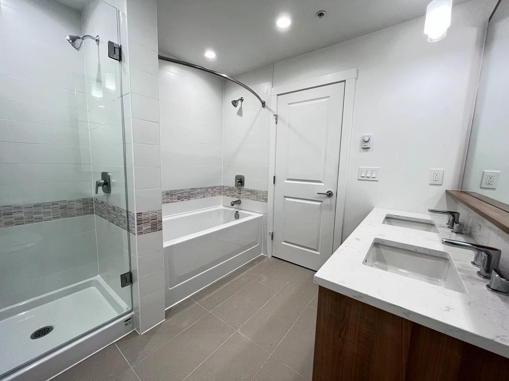 B206-20487 65 Avenue, Langley, BC