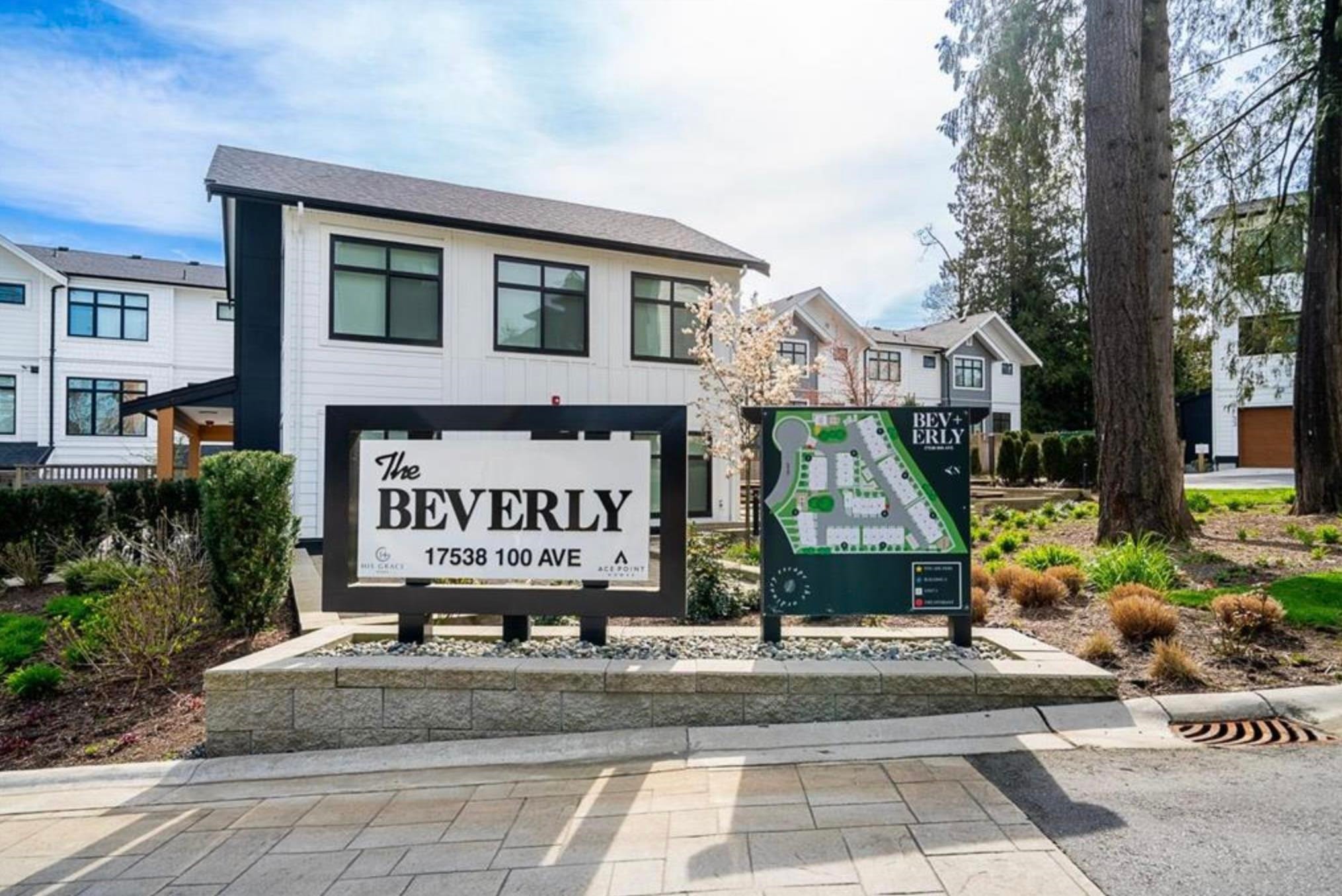 10-17538 100 Avenue, Surrey, BC