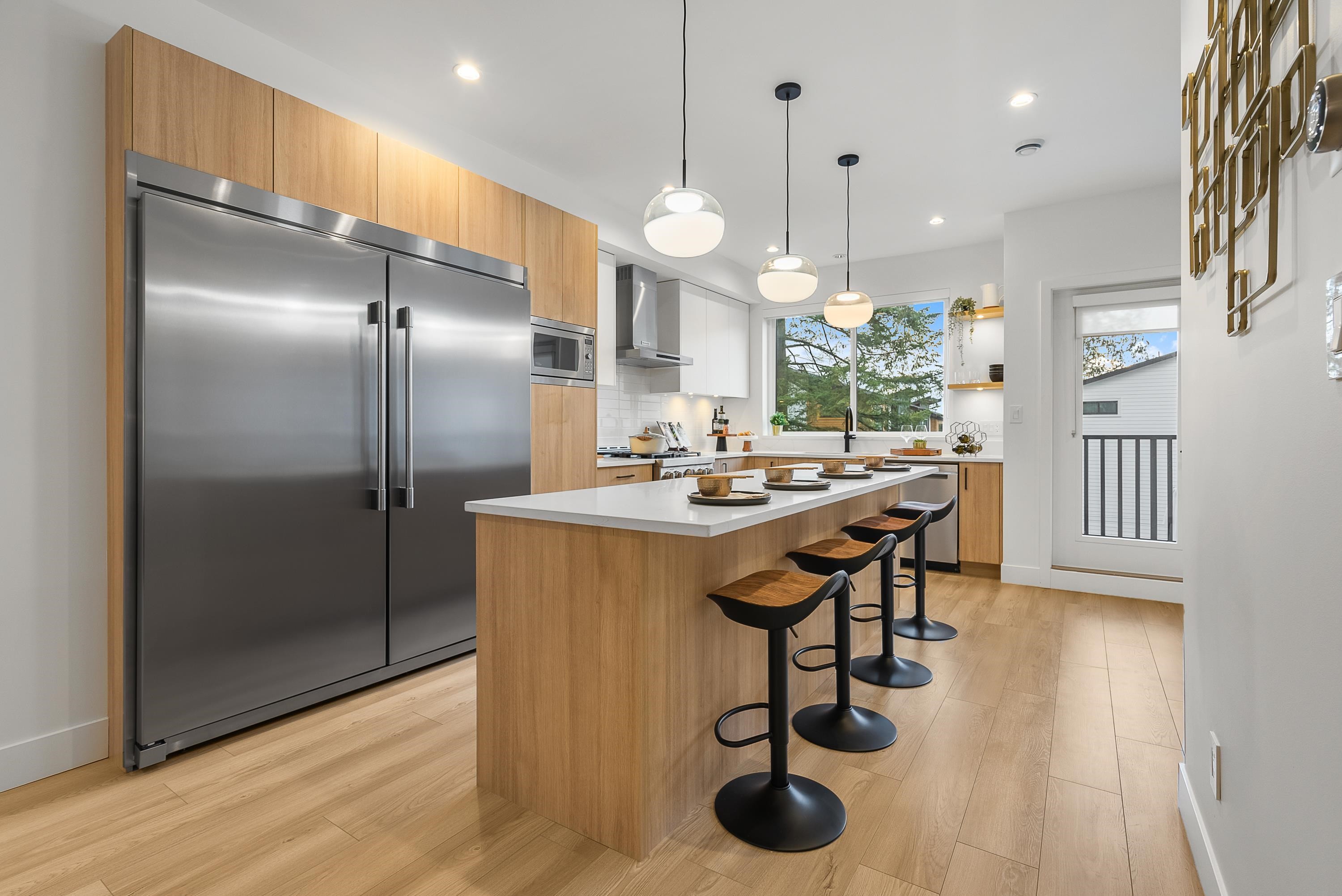 10-17538 100 Avenue, Surrey, BC
