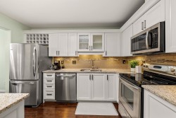 109-20189 54 Avenue Langley, BC V3A 3W2