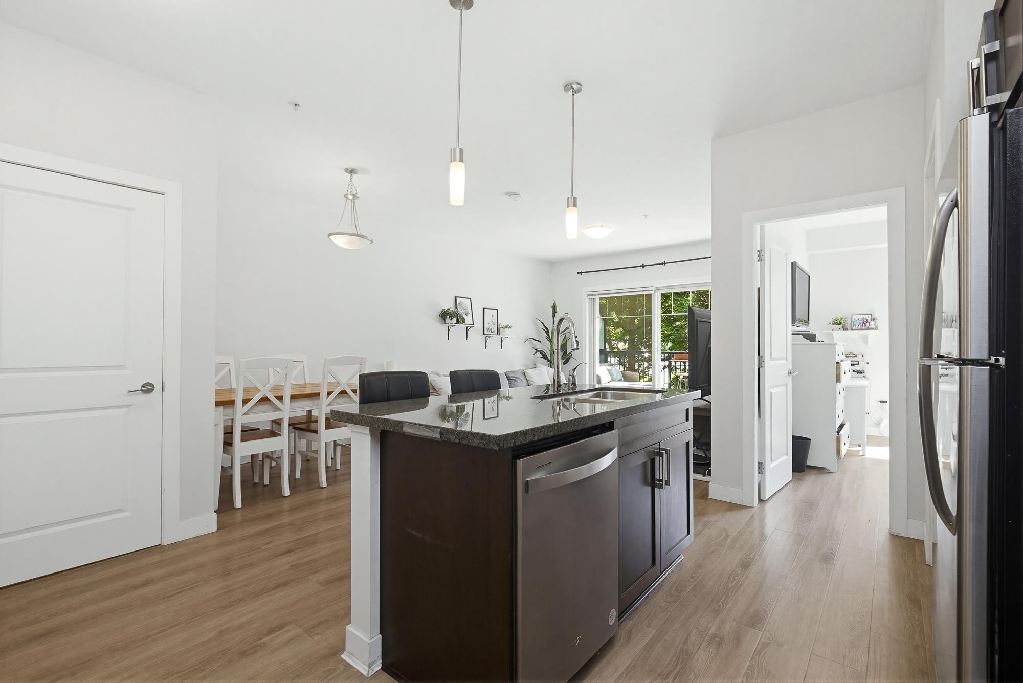 204-33898 Pine Street, Abbotsford, BC