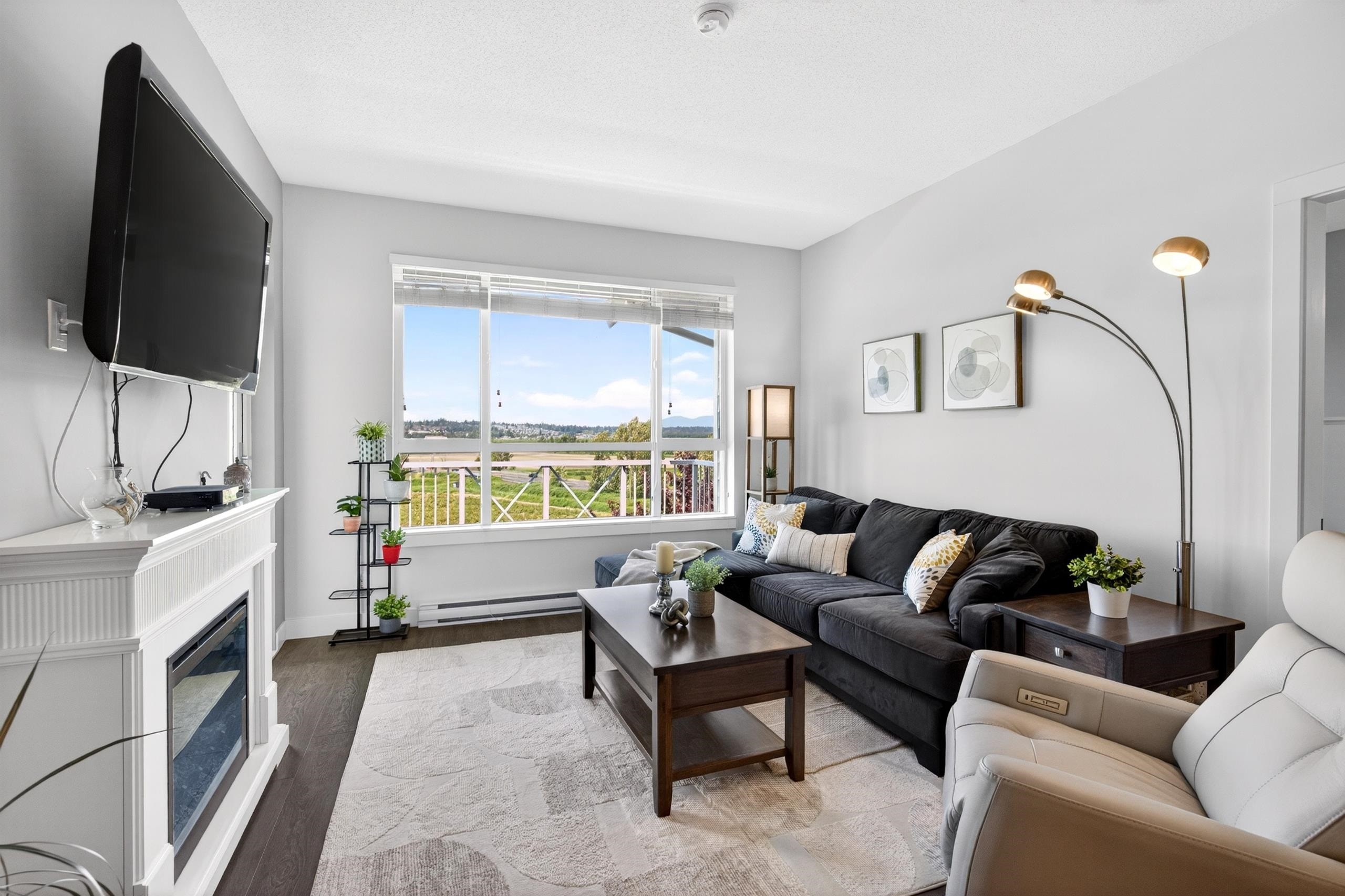 406-16380 64 Avenue, Surrey, BC