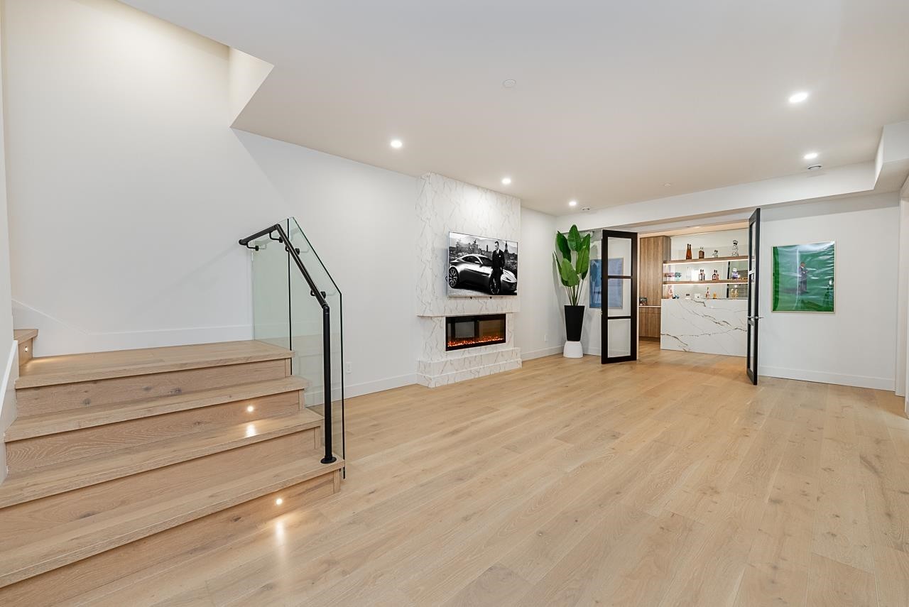 15911 Cliff Avenue, White Rock, BC