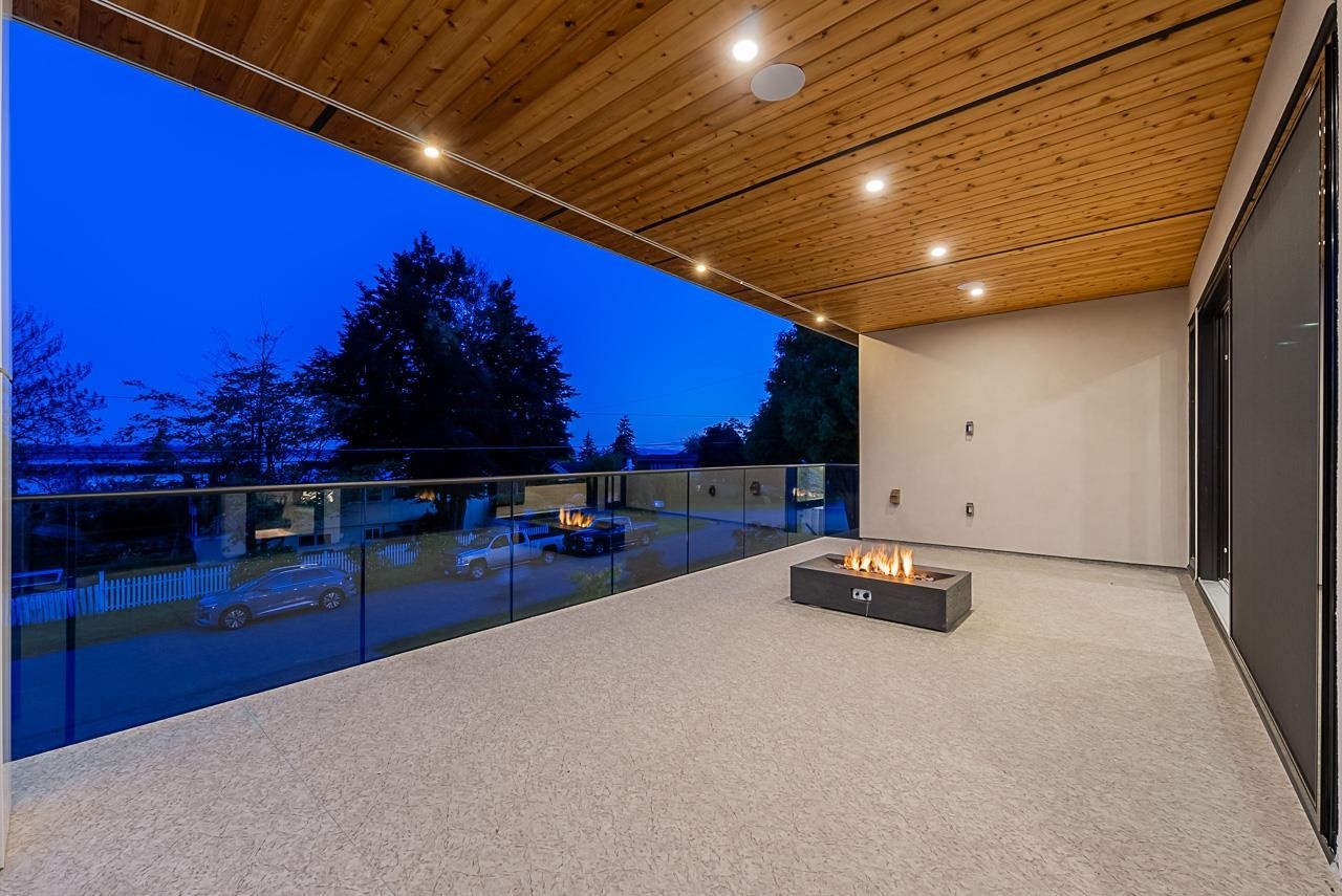 15911 Cliff Avenue, White Rock, BC