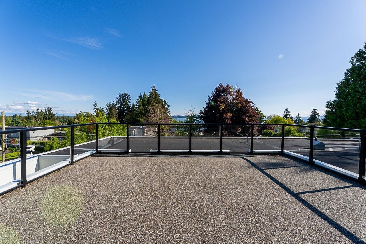15911 Cliff Avenue, White Rock, BC