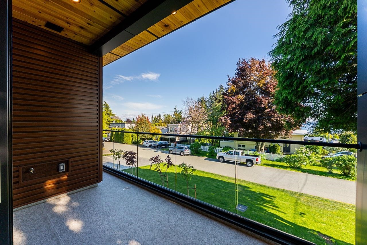 15911 Cliff Avenue, White Rock, BC