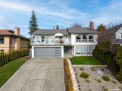 13259 14 Avenue Surrey, BC V4A 1G7
