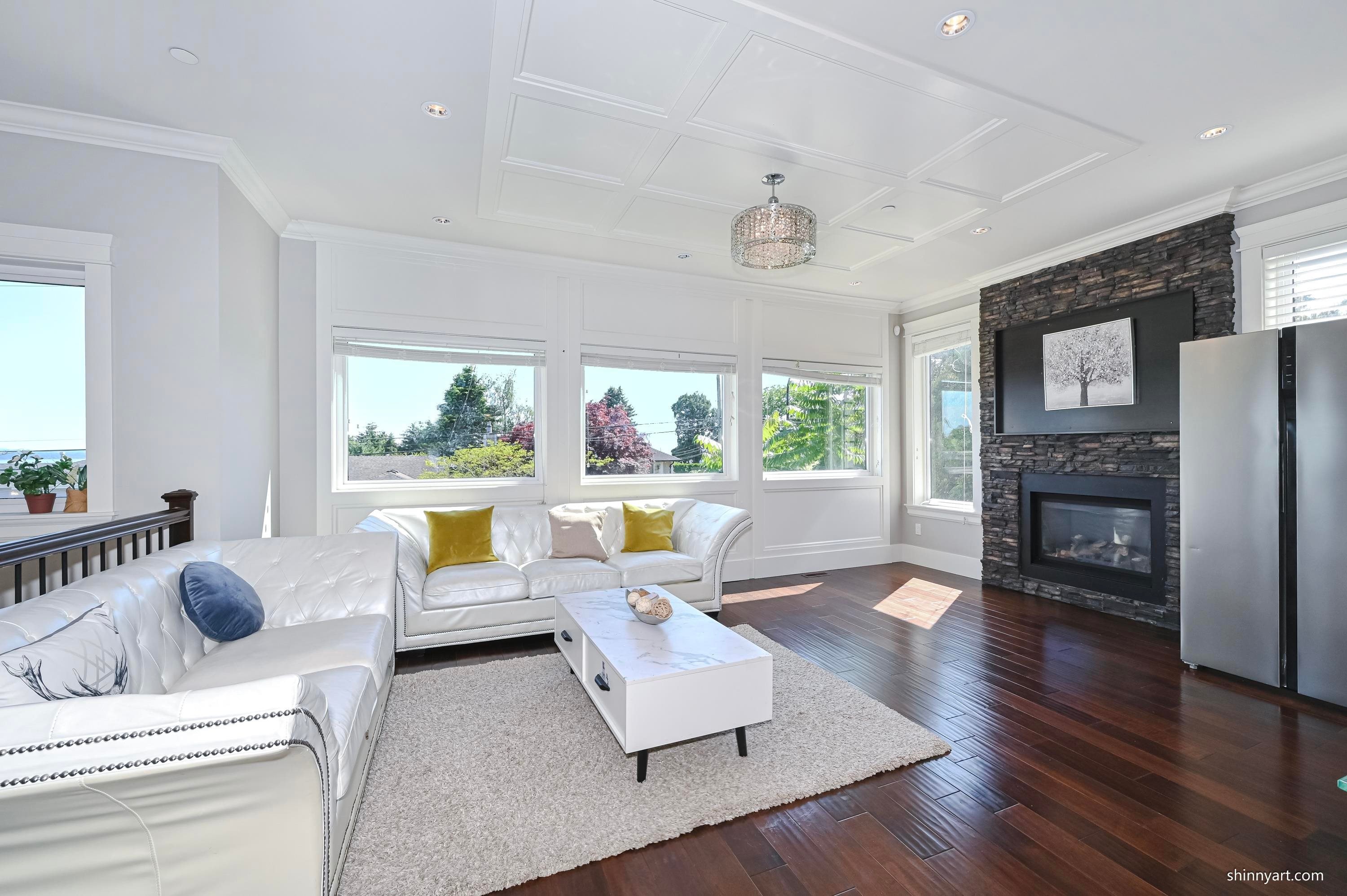 15807 Buena Vista Avenue, White Rock, BC