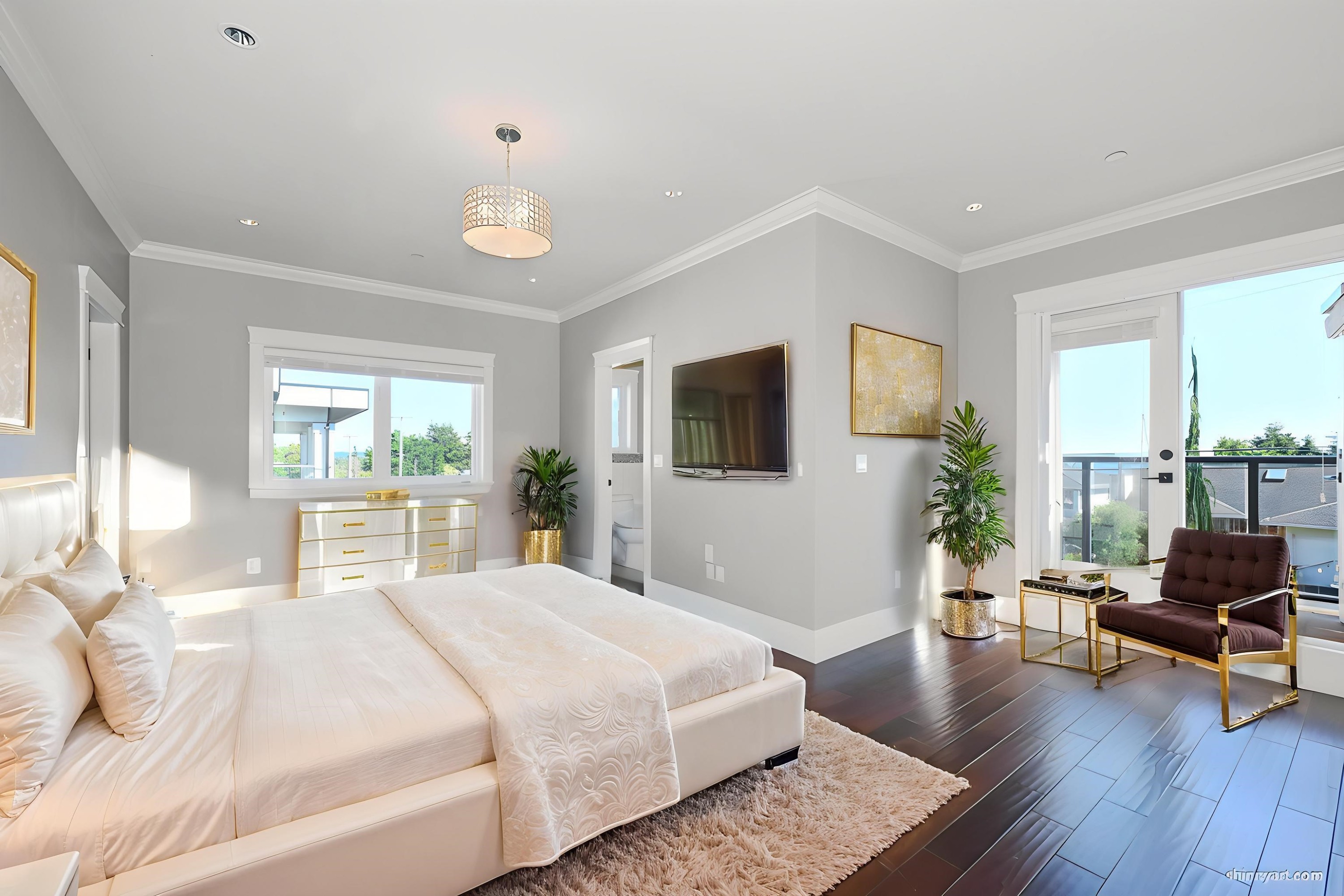 15807 Buena Vista Avenue, White Rock, BC