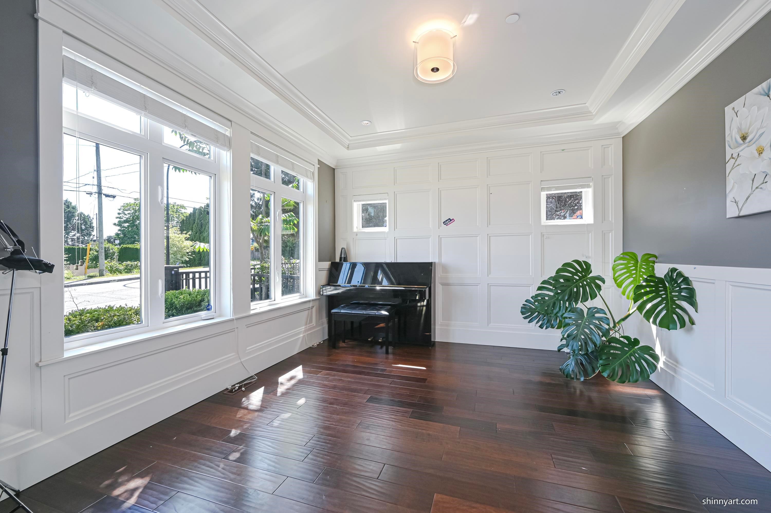 15807 Buena Vista Avenue, White Rock, BC