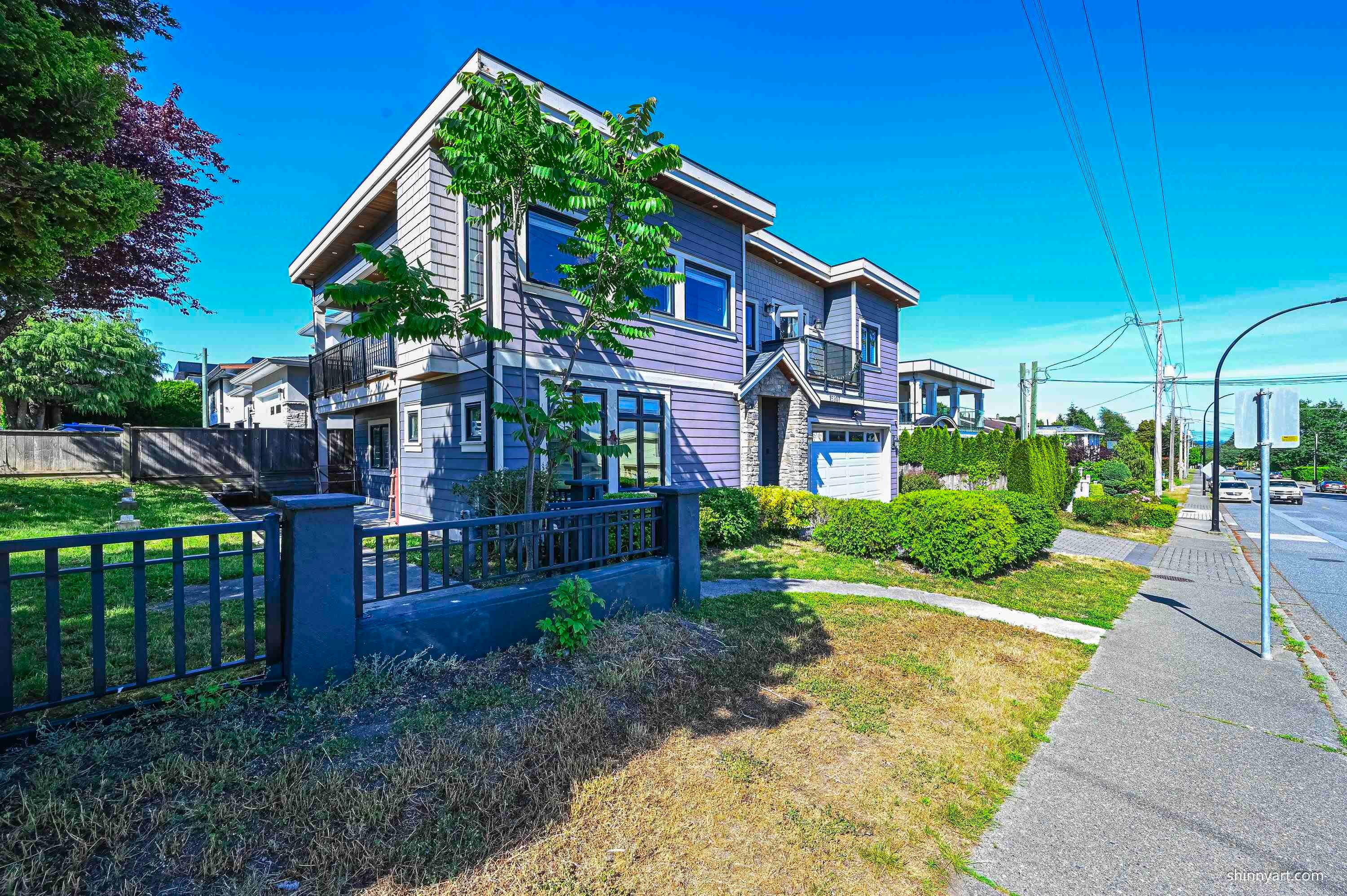 15807 Buena Vista Avenue, White Rock, BC