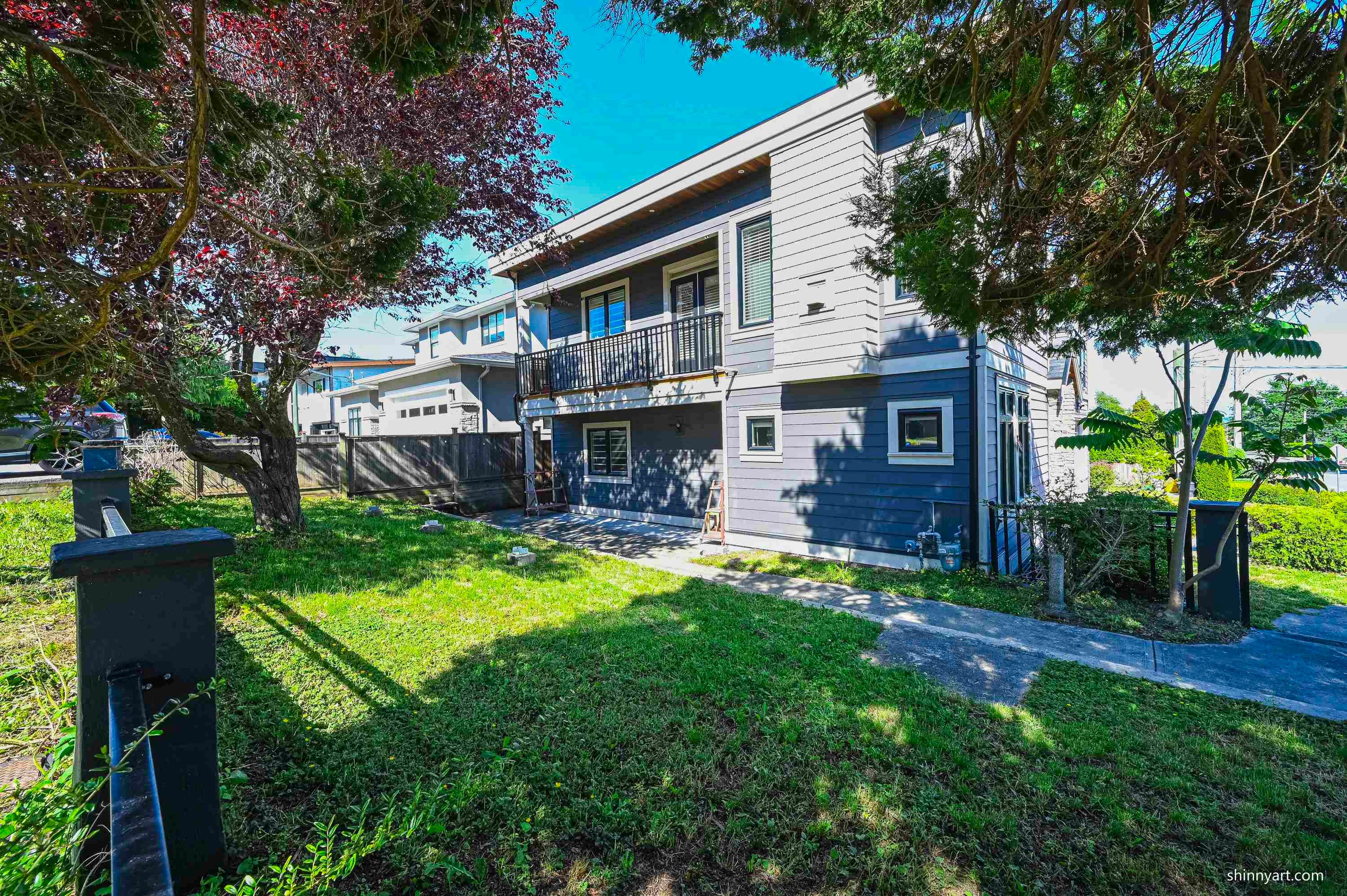 15807 Buena Vista Avenue, White Rock, BC