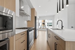 21-177 175a Street Surrey, BC V3Z 1L1