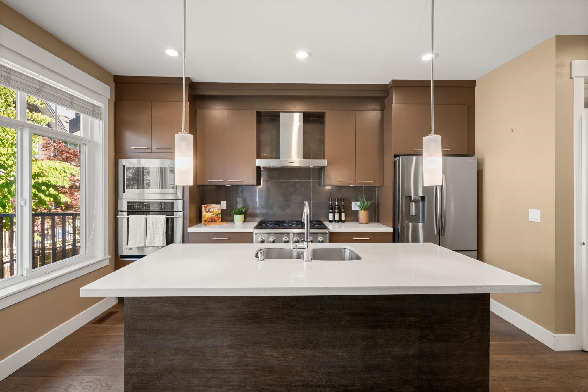 10-15977 26 Avenue, Surrey, BC