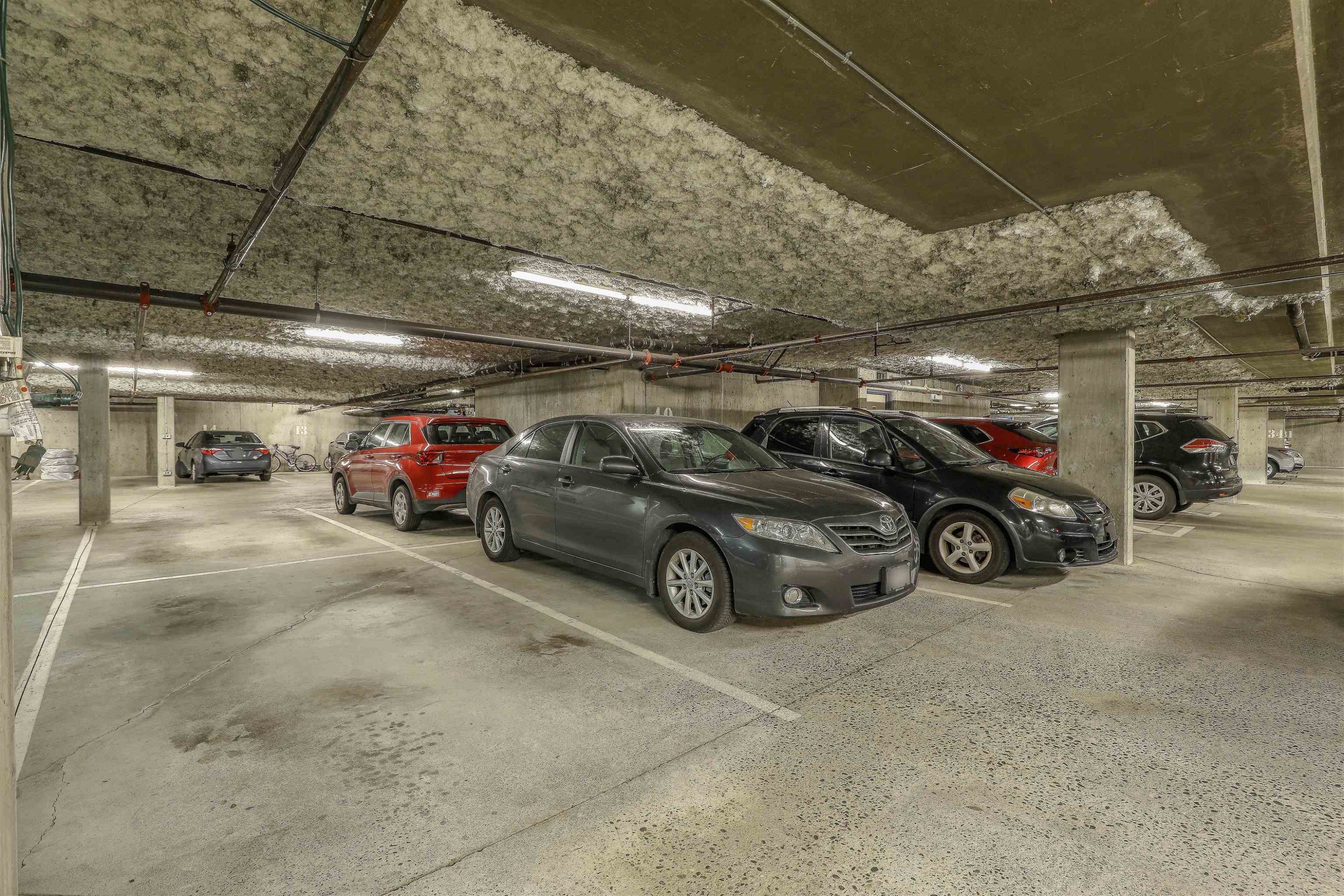 207-6385 121 Street, Surrey, BC