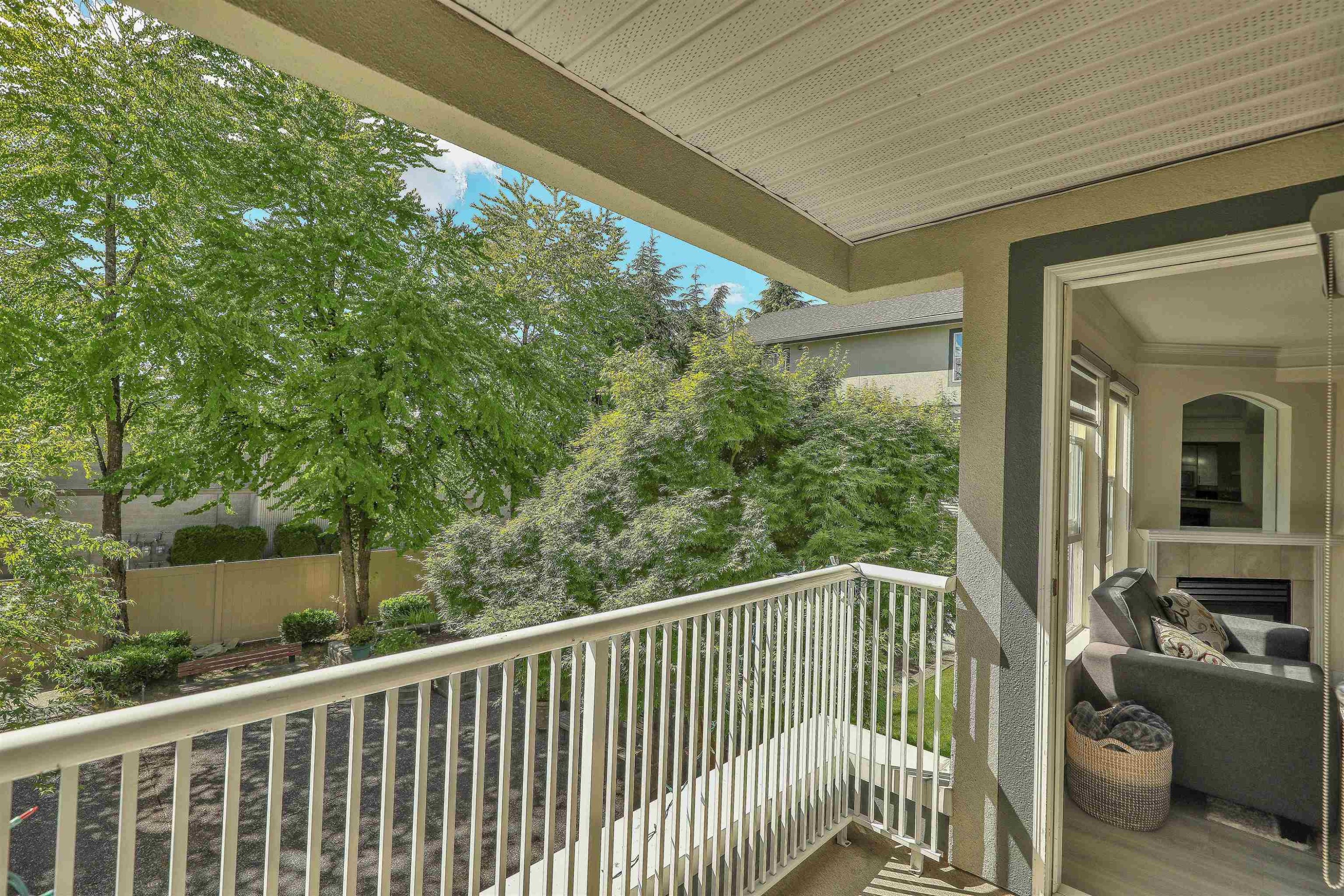 207-6385 121 Street, Surrey, BC