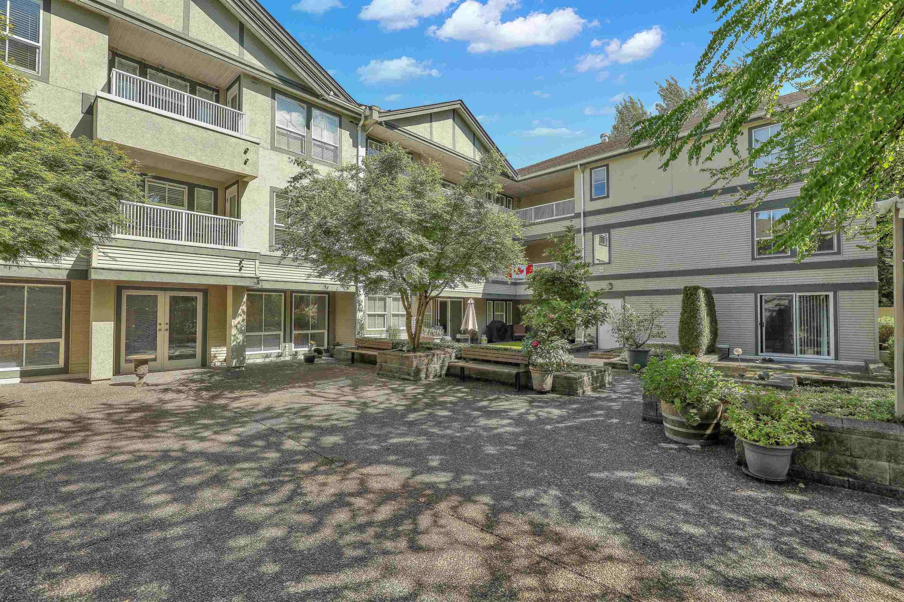 207-6385 121 Street, Surrey, BC