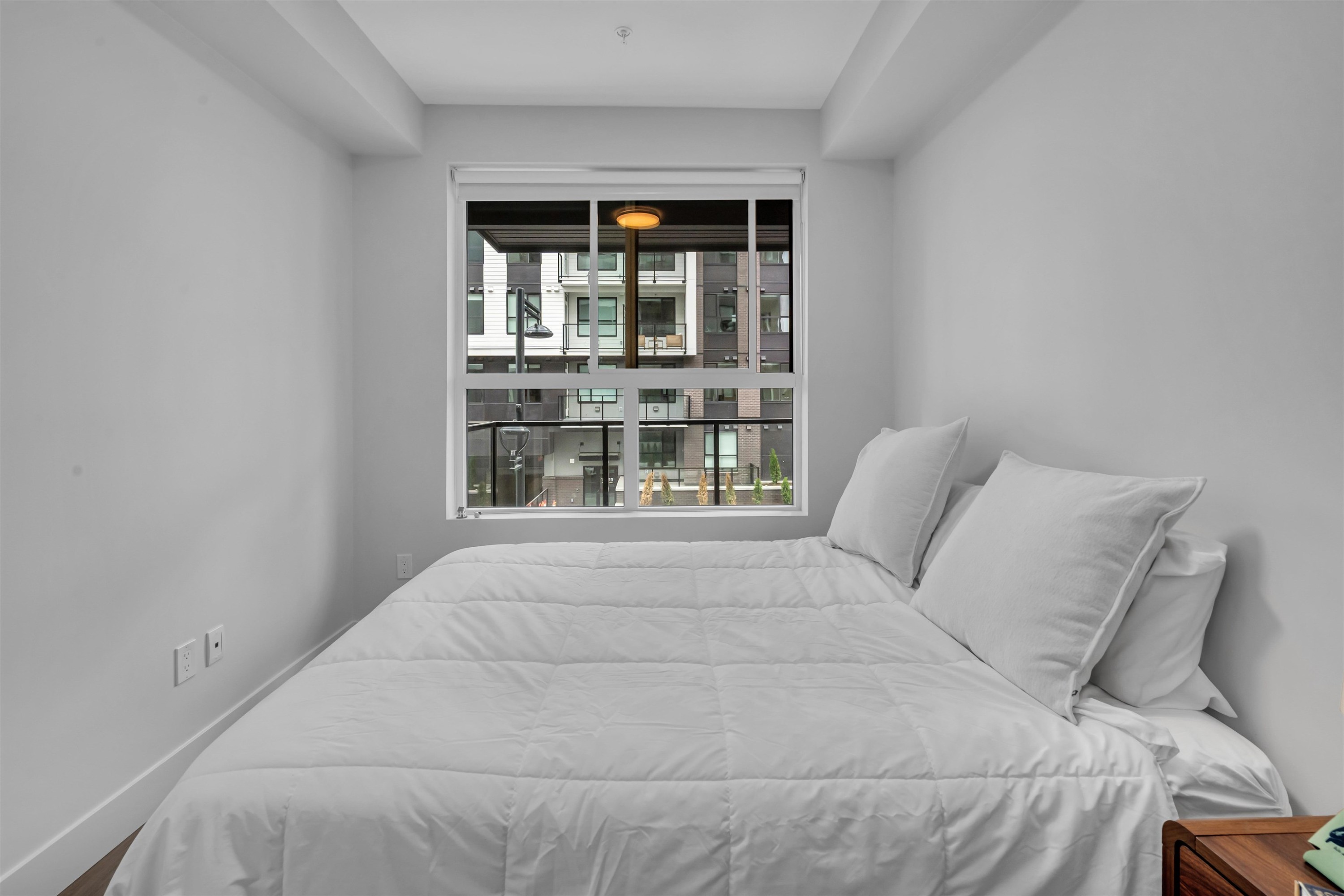 206-13458 95 Avenue, Surrey, BC