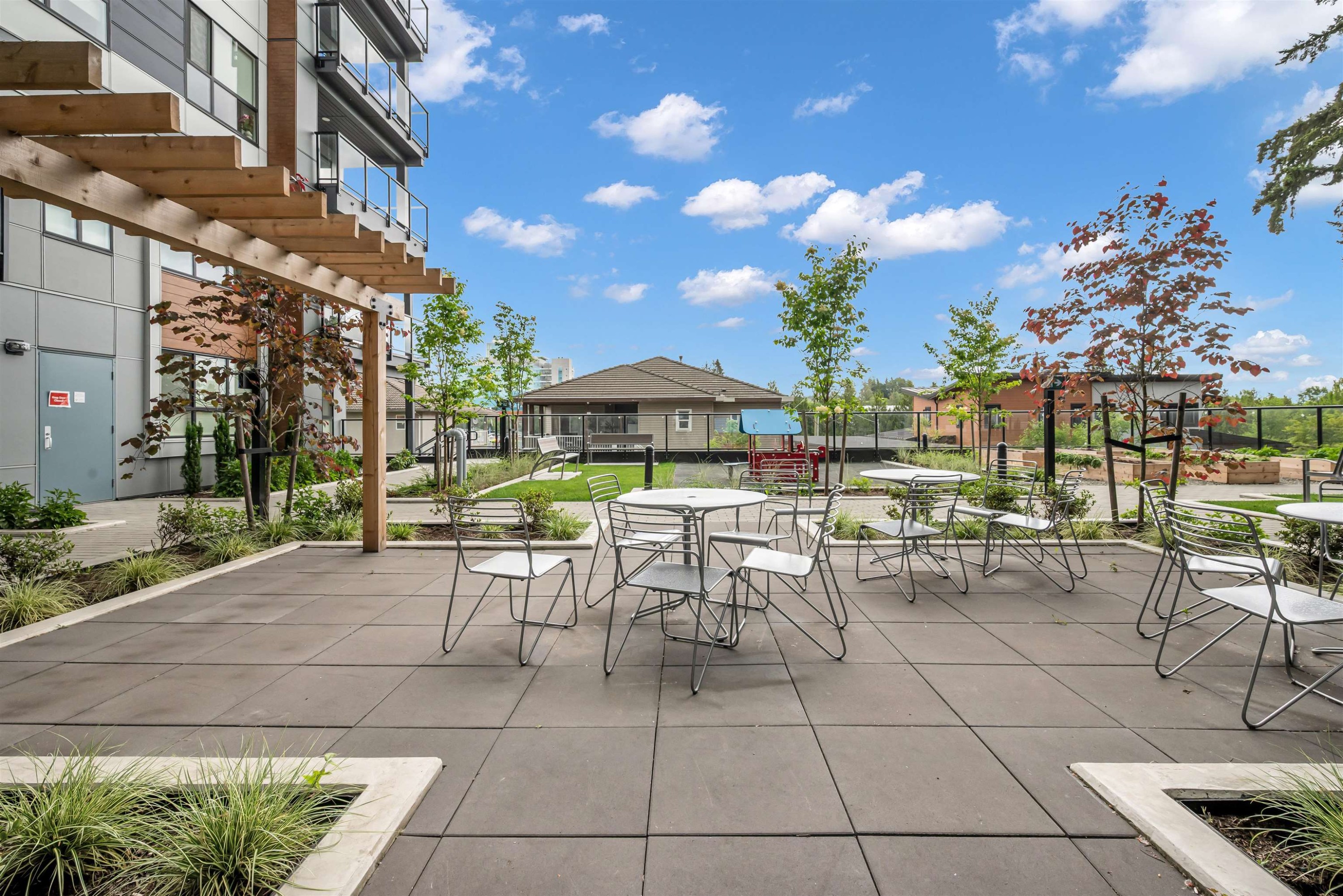 206-13458 95 Avenue, Surrey, BC