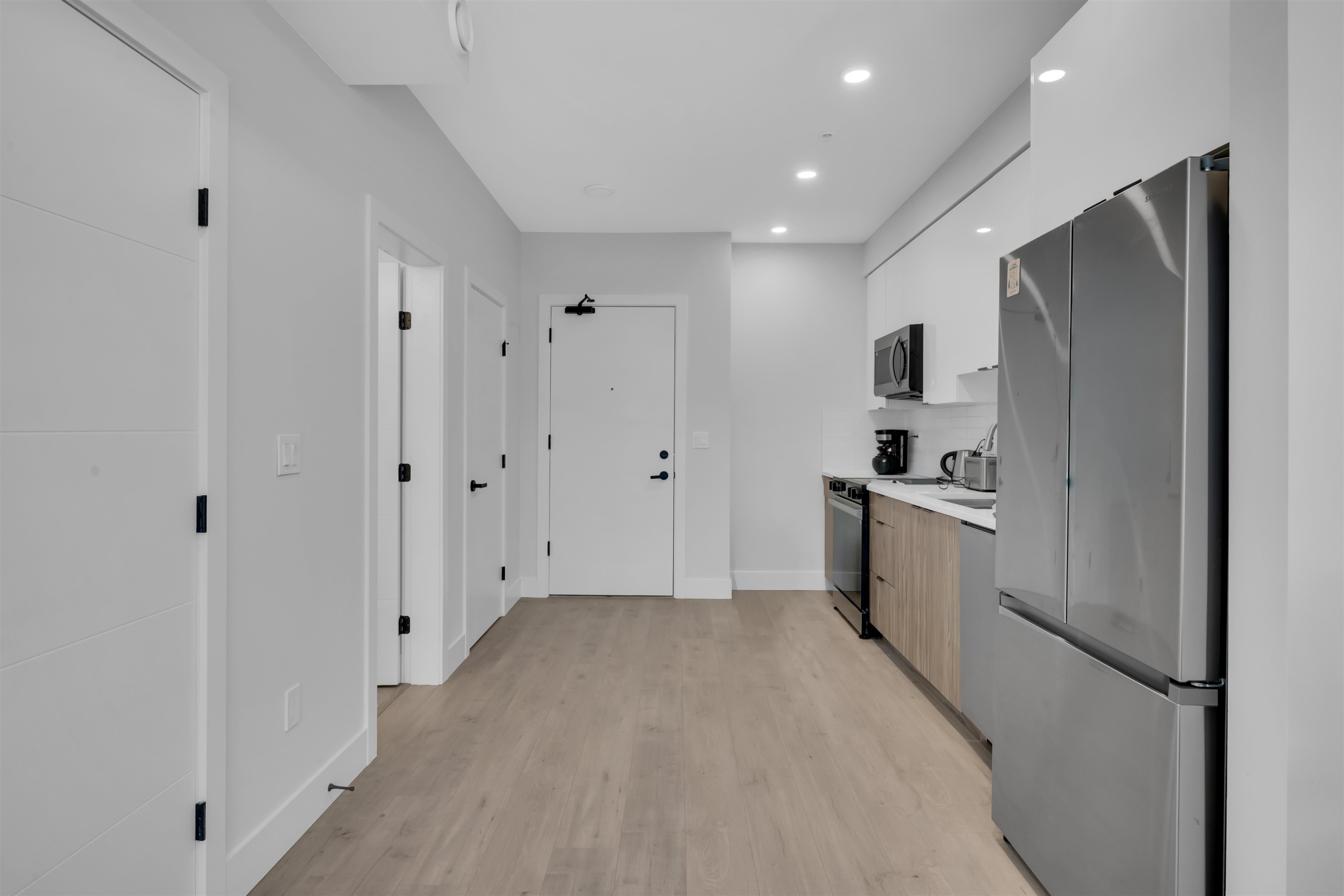 206-13458 95 Avenue, Surrey, BC