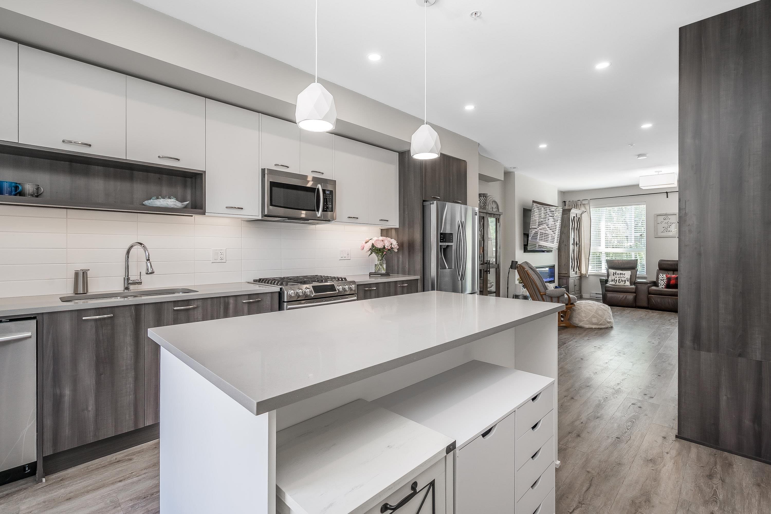 15-20087 68 Avenue, Langley, BC
