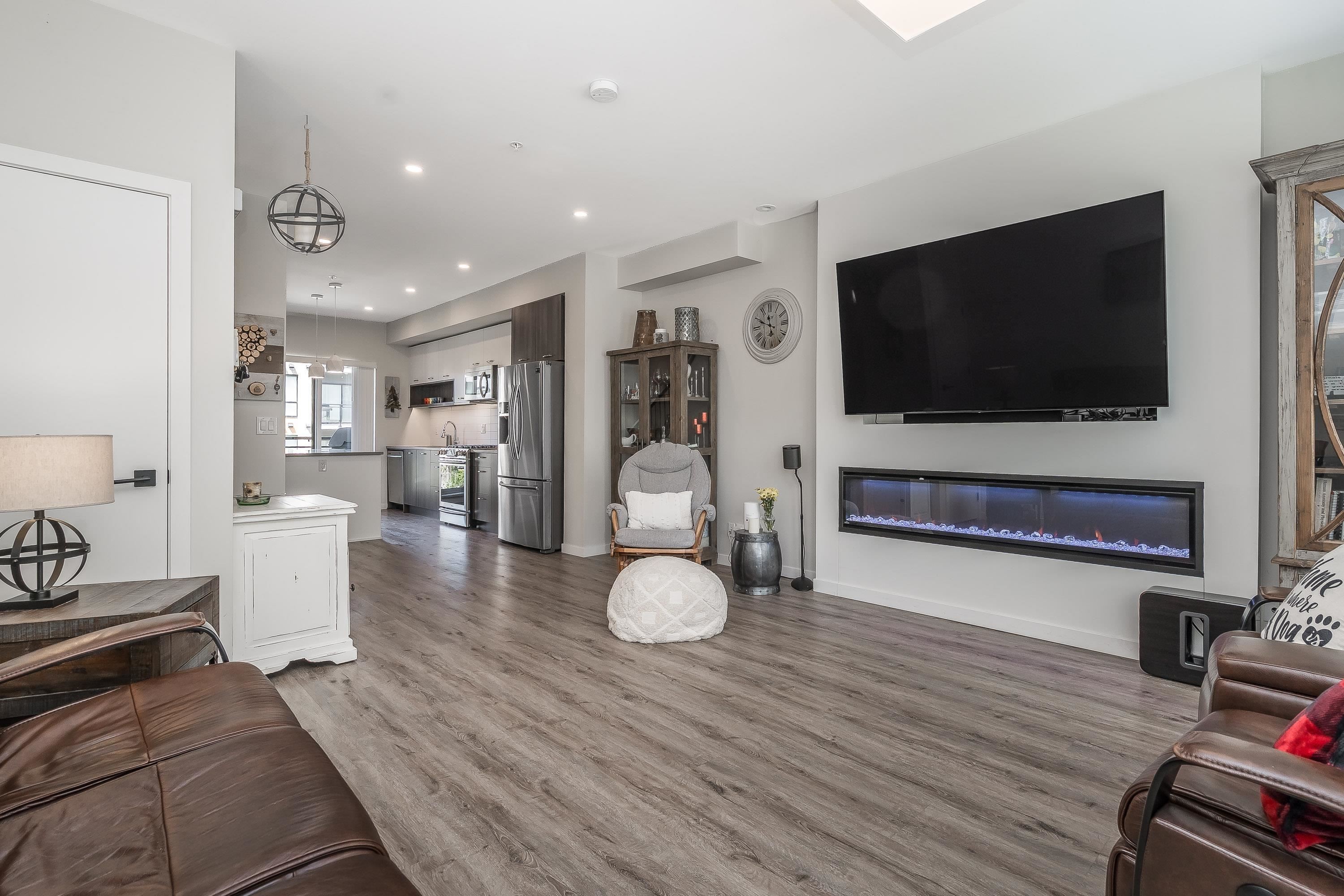 15-20087 68 Avenue, Langley, BC