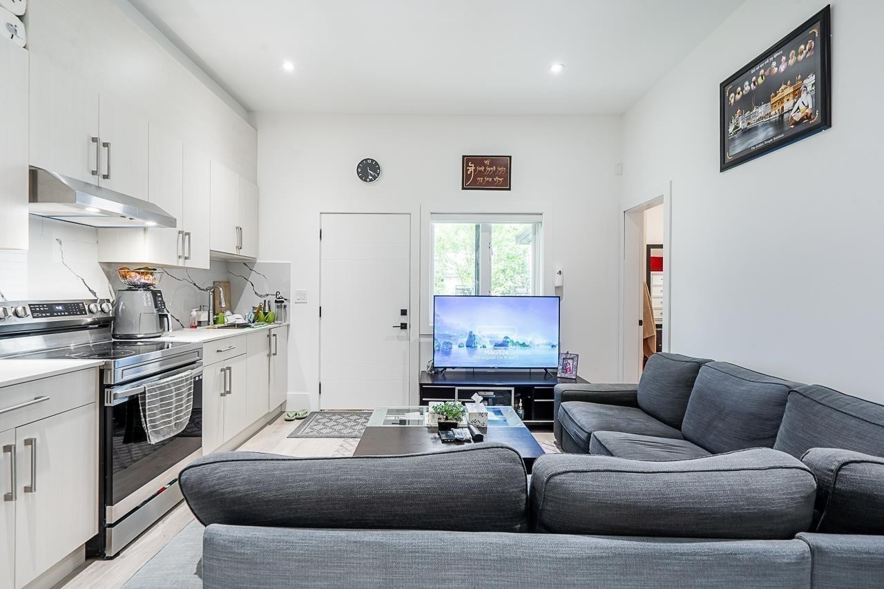 6052 172 Street, Surrey, BC - Indoor