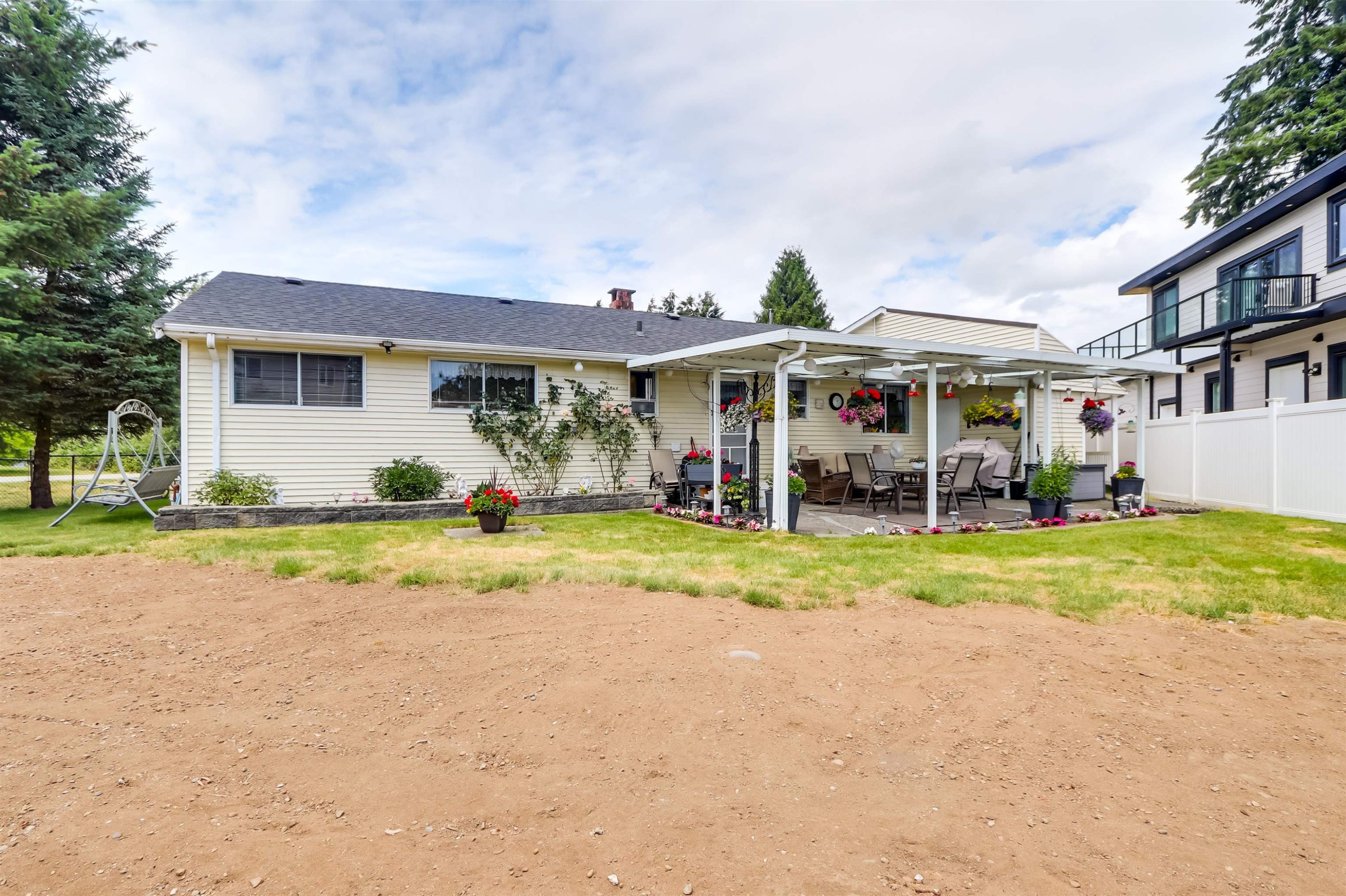 12204 85A Avenue, Surrey, BC