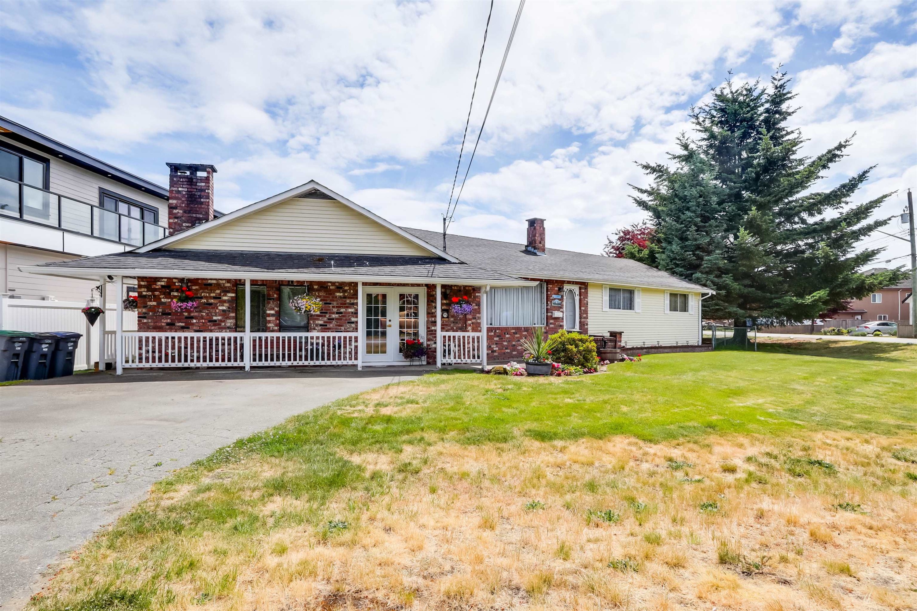 12204 85A Avenue, Surrey, BC