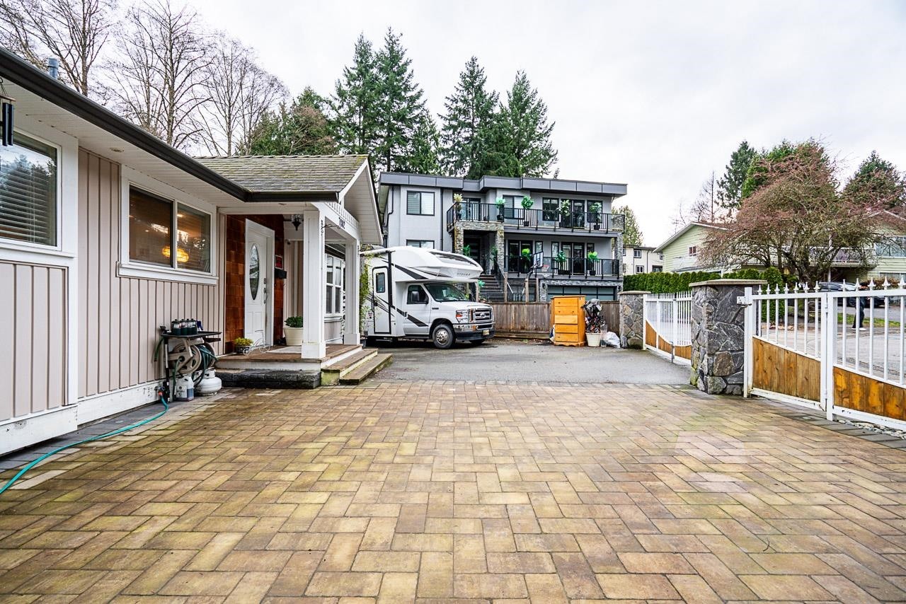 7802 139A Street, Surrey, BC - Outdoor