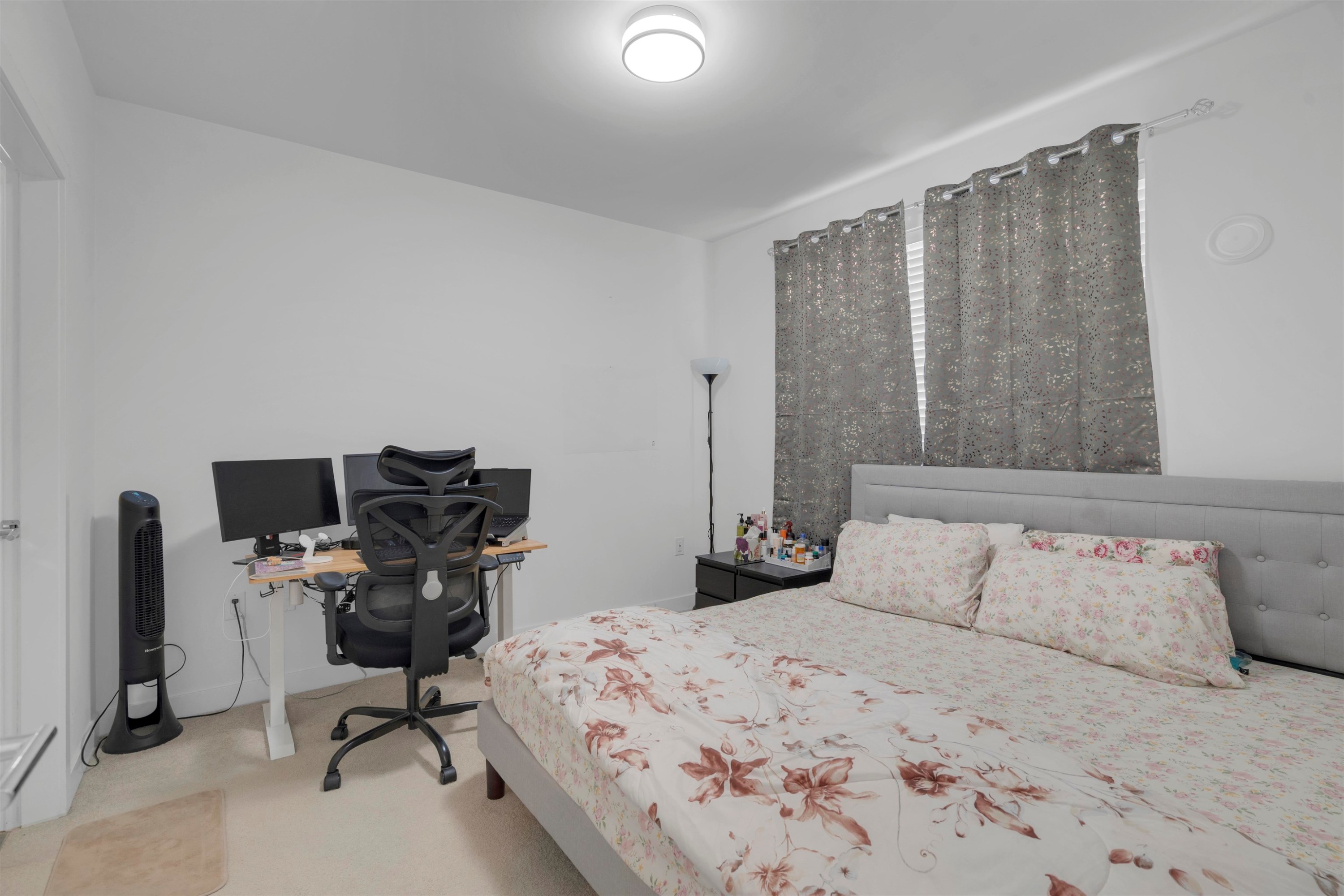 304-13963 105 Boulevard, Surrey, BC