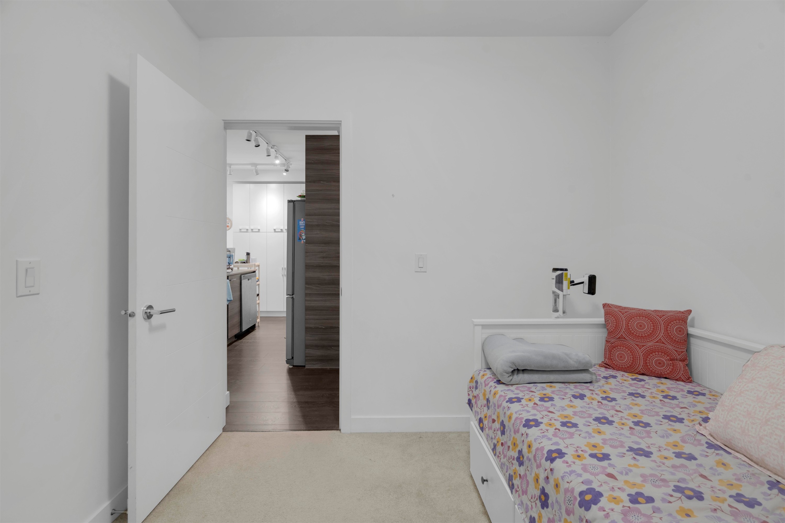 304-13963 105 Boulevard, Surrey, BC