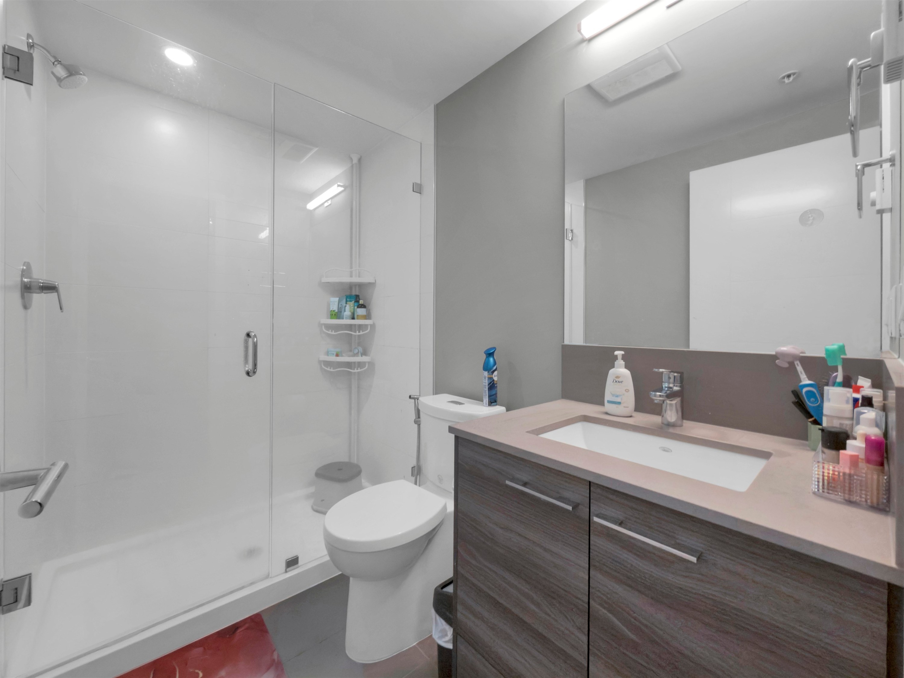 304-13963 105 Boulevard, Surrey, BC