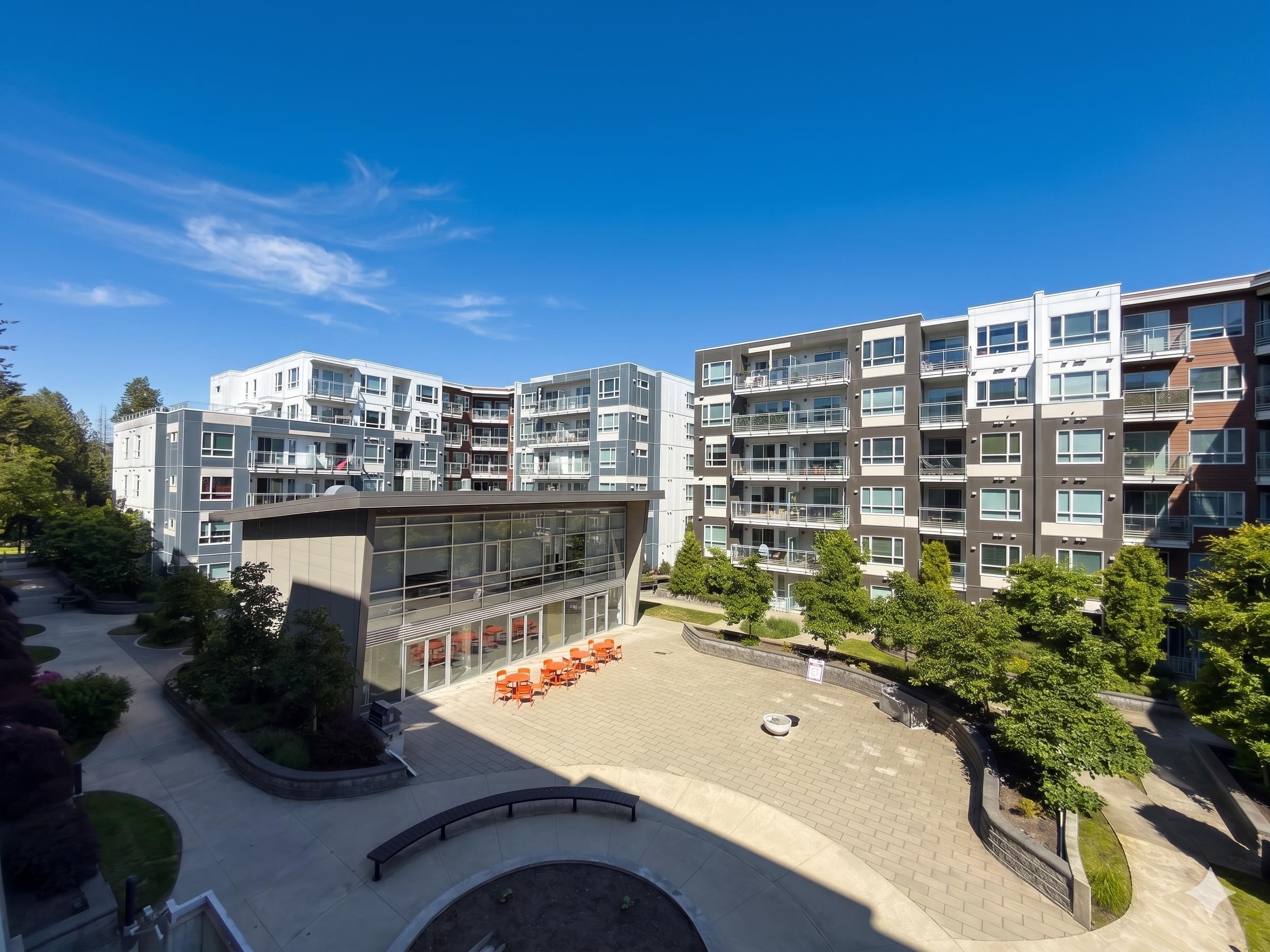 304-13963 105 Boulevard, Surrey, BC