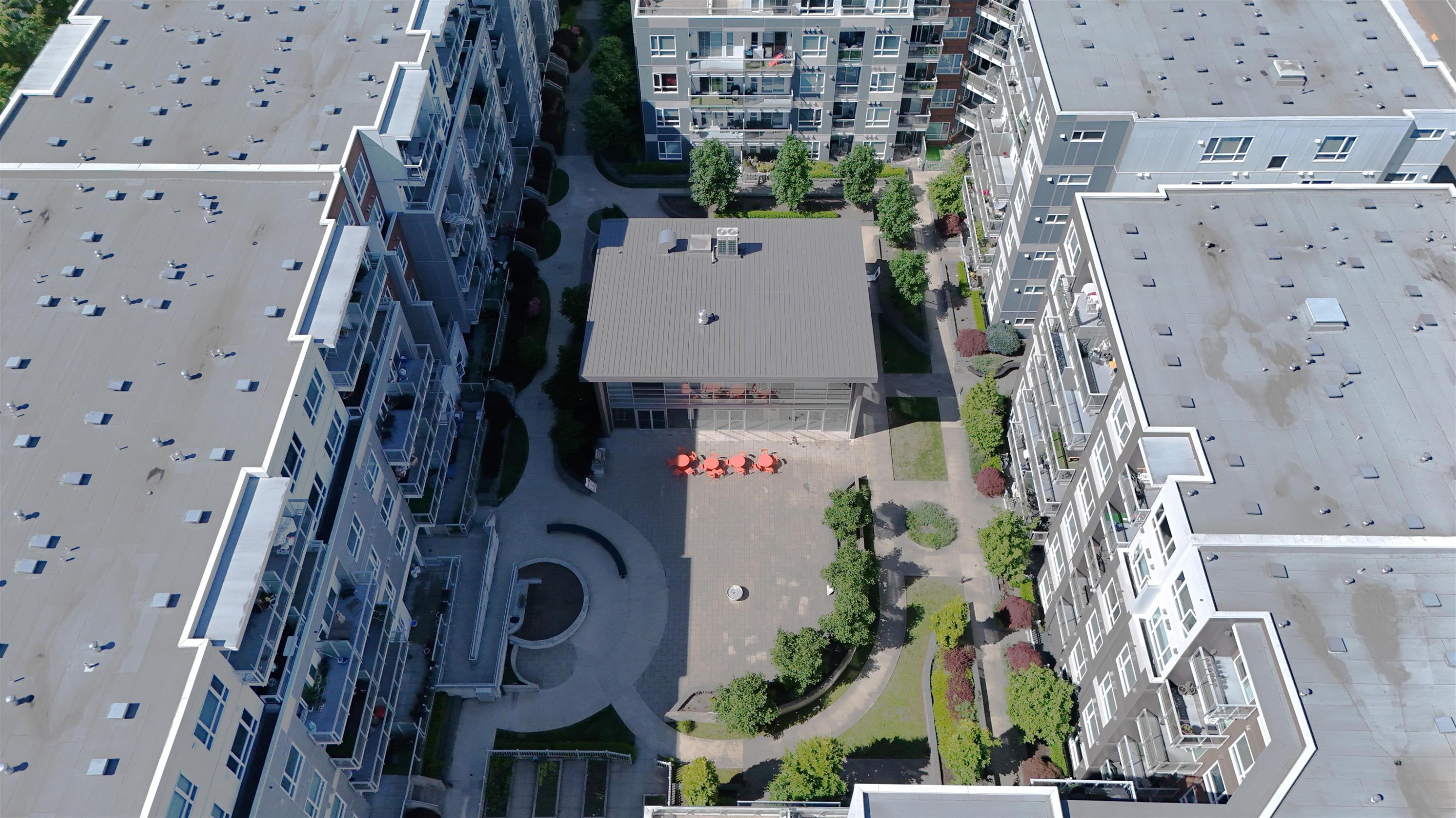 304-13963 105 Boulevard, Surrey, BC