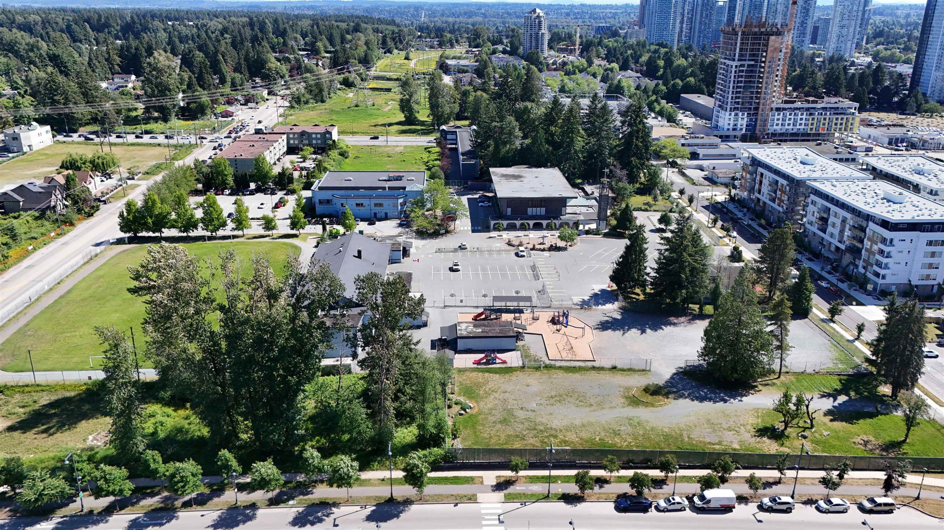 304-13963 105 Boulevard, Surrey, BC