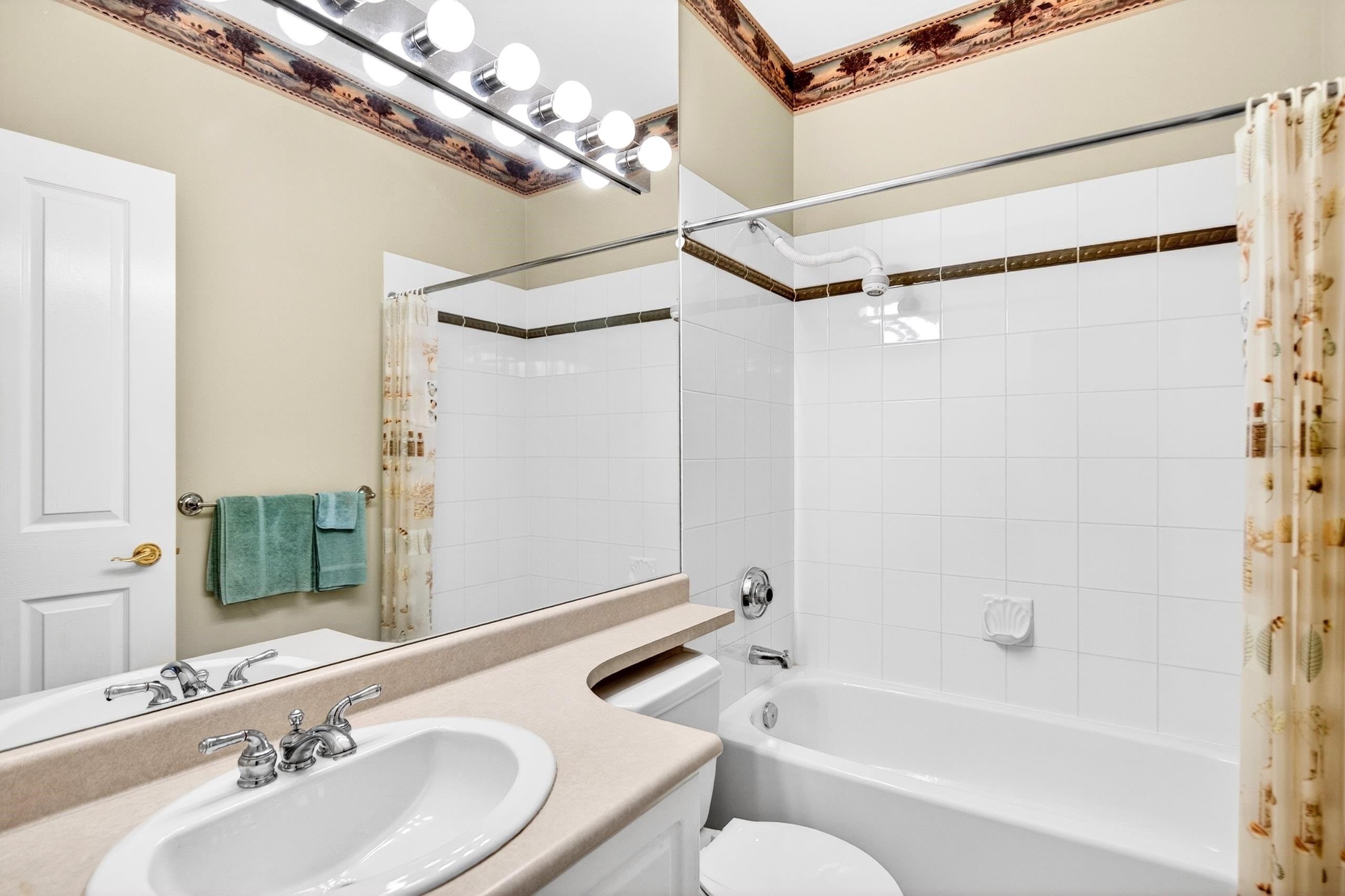 25-15020 27A Avenue, Surrey, BC - Indoor Photo Showing Bathroom