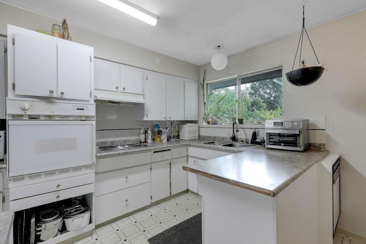 15064 Peacock Place, Surrey, BC