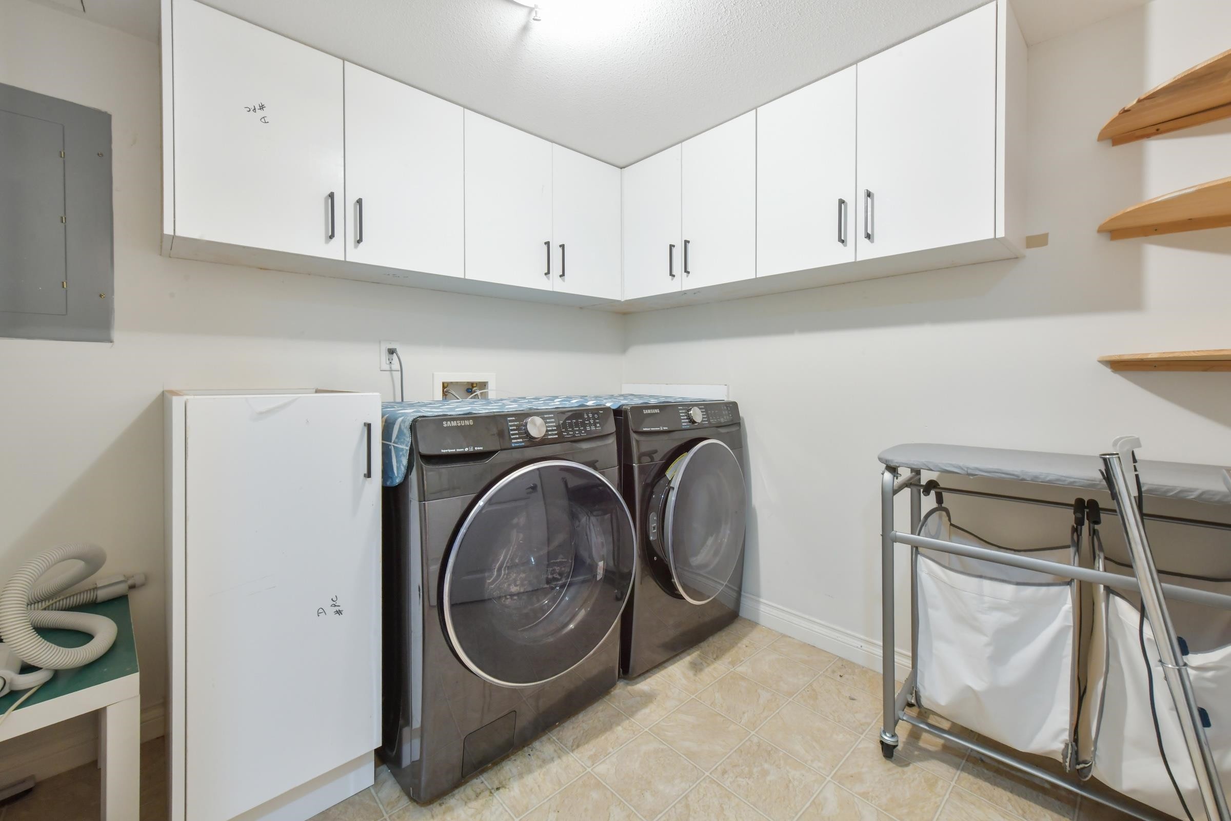 18043 70 Avenue, Surrey, BC