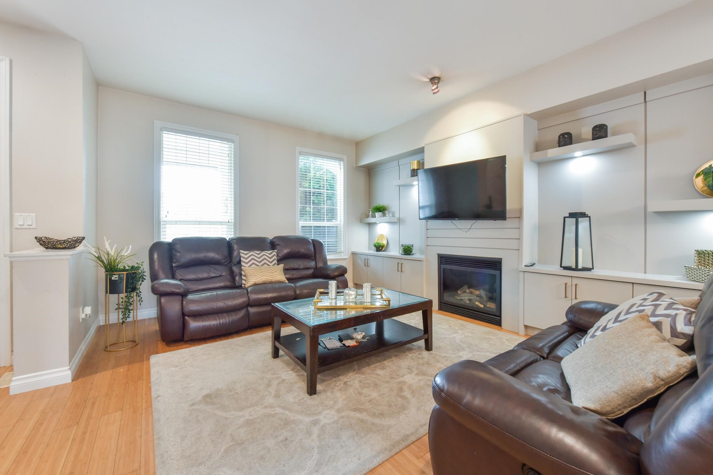 18043 70 Avenue, Surrey, BC