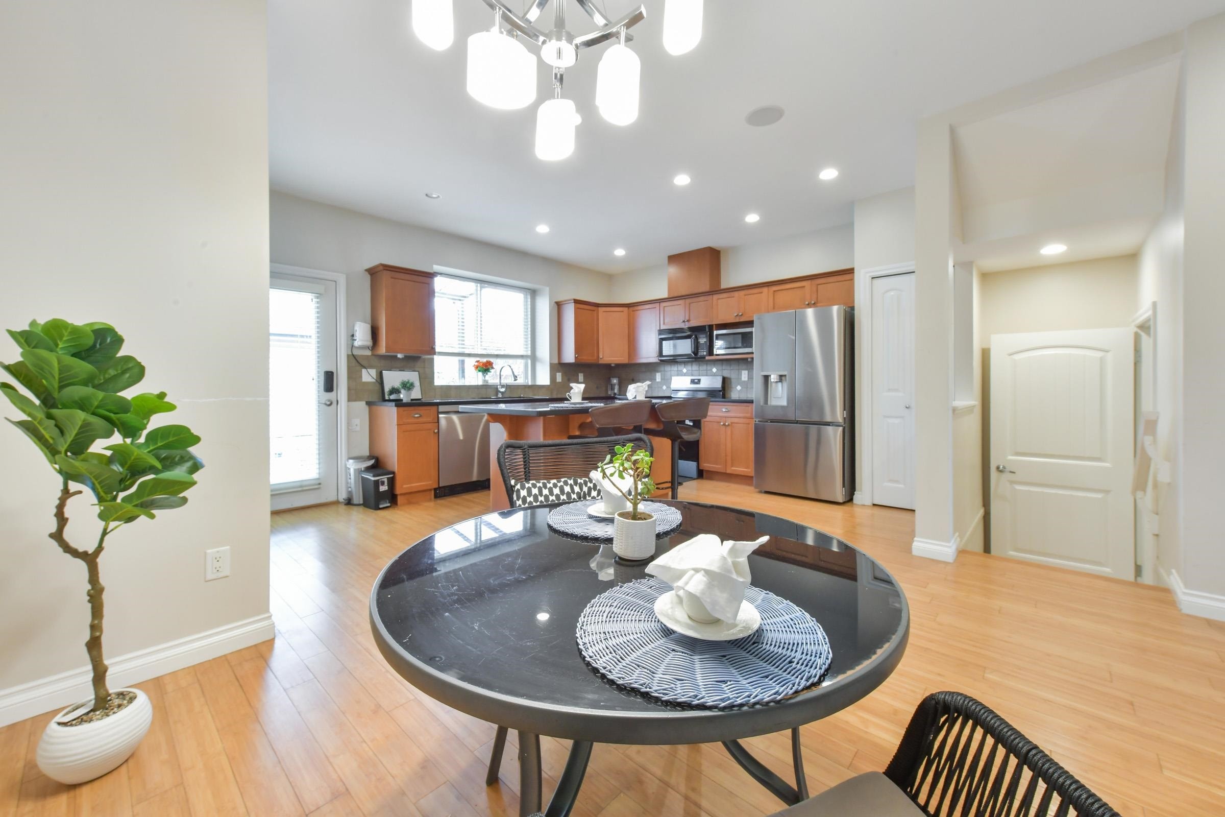 18043 70 Avenue, Surrey, BC
