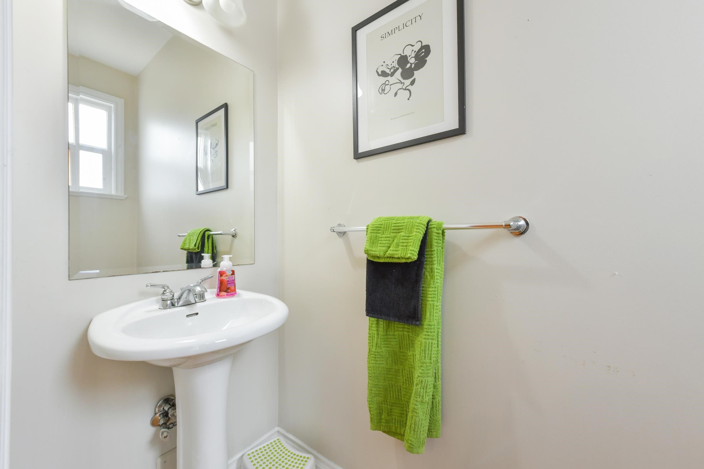 18043 70 Avenue, Surrey, BC