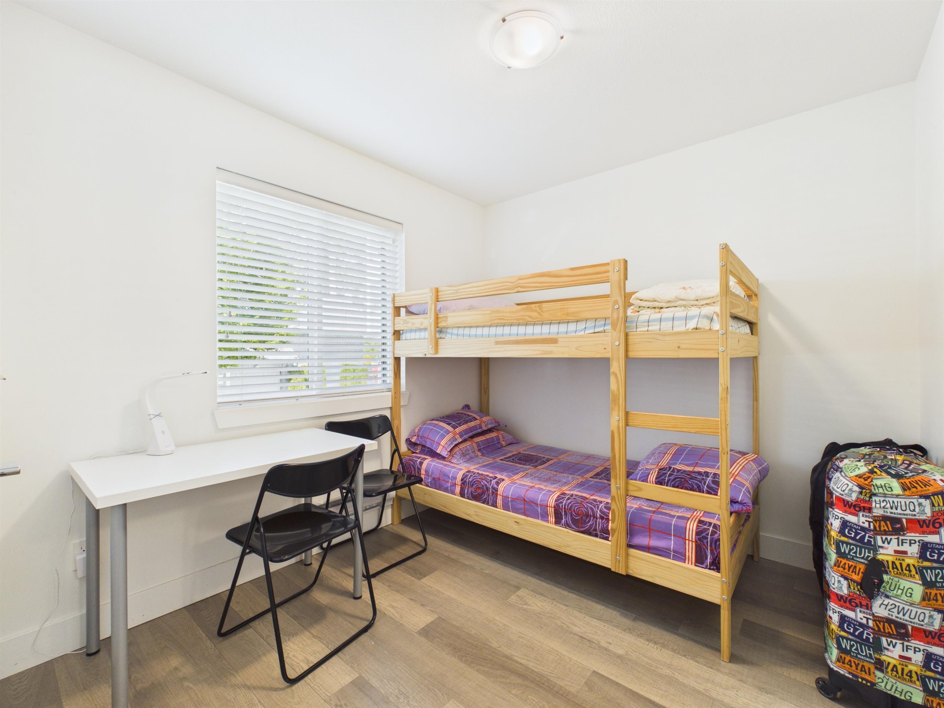 16-16760 25 Avenue, Surrey, BC