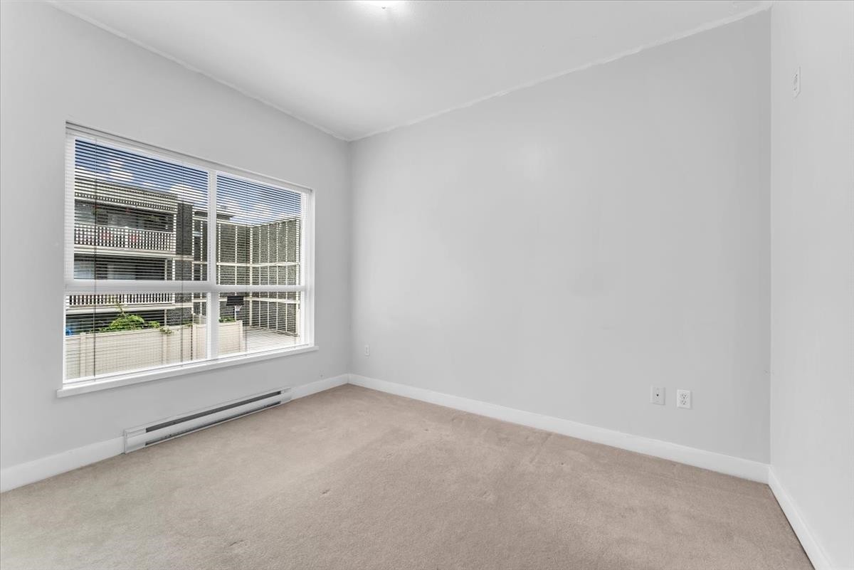215-9655 King George Boulevard, Surrey, BC