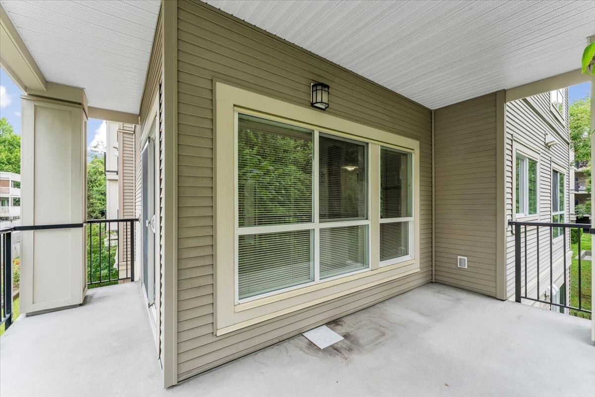 215-9655 King George Boulevard, Surrey, BC