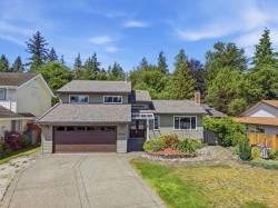 19644 49b Avenue Langley, BC V3A 7N9