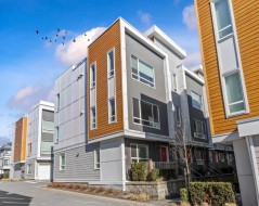 22-19628 55a Avenue Langley, BC V3A 0M6